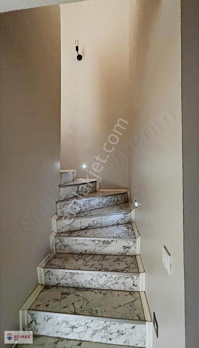 Re/max Mid Kuva-yi Milliye Mahallesi Satılık Tripleks Villa - Görsel 4
