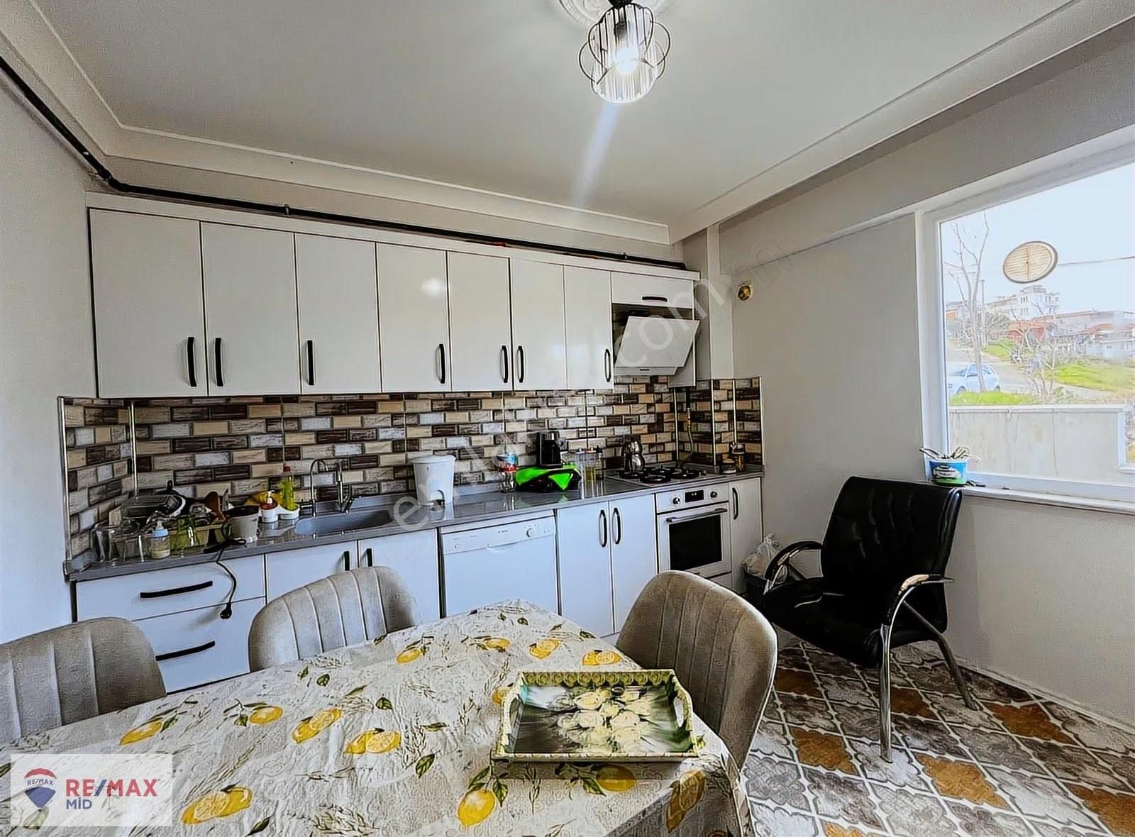 Remax Mid 'den Satılık 2+0 Dinkçlerde Satılık Daire - Görsel 21