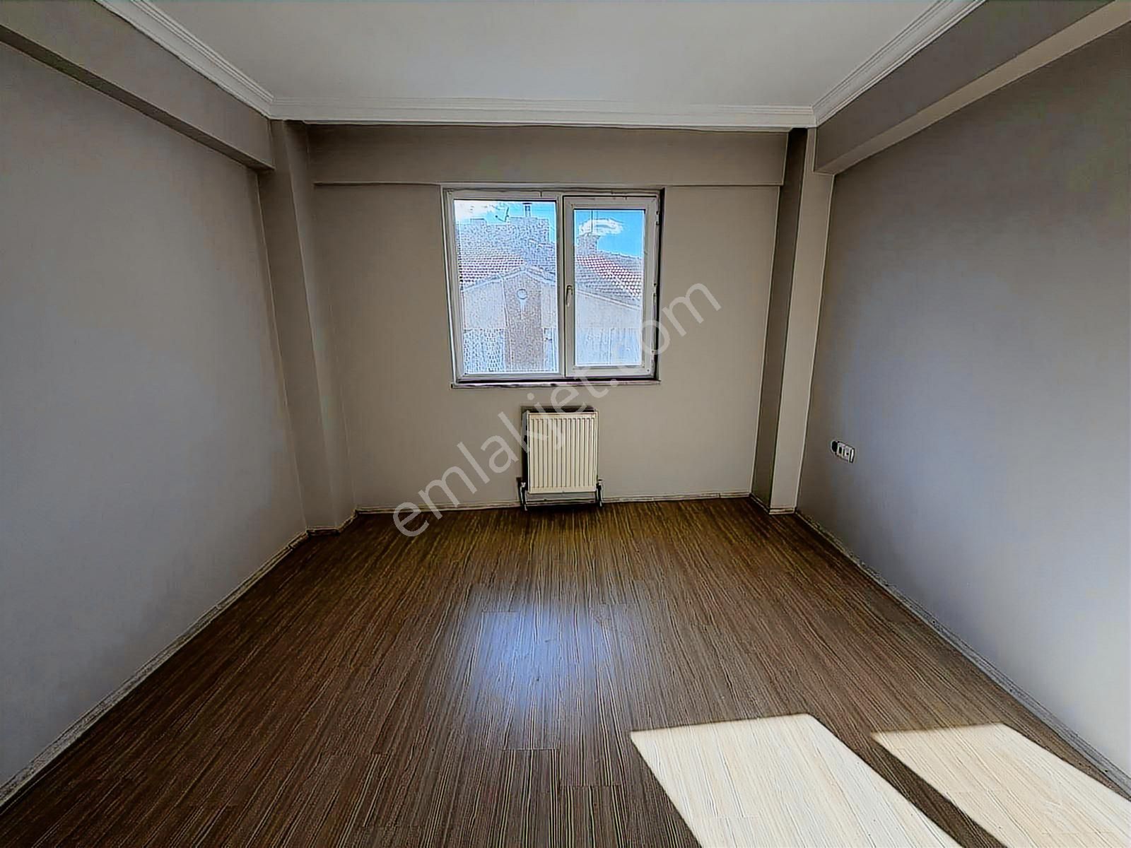 Oscar Emlak'tan Kırmızıtoprak Mahallesinde Yeni Boyalı 2+1 - Görsel 14