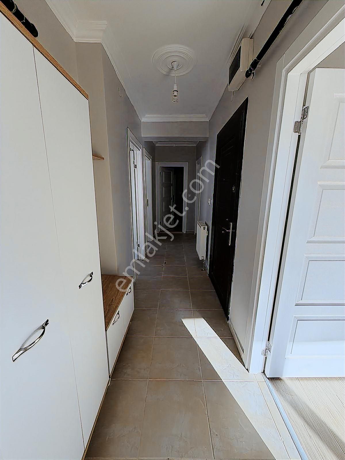 Oscar Emlak'tan Kırmızıtoprak Mahallesinde Yeni Boyalı 2+1 - Görsel 4