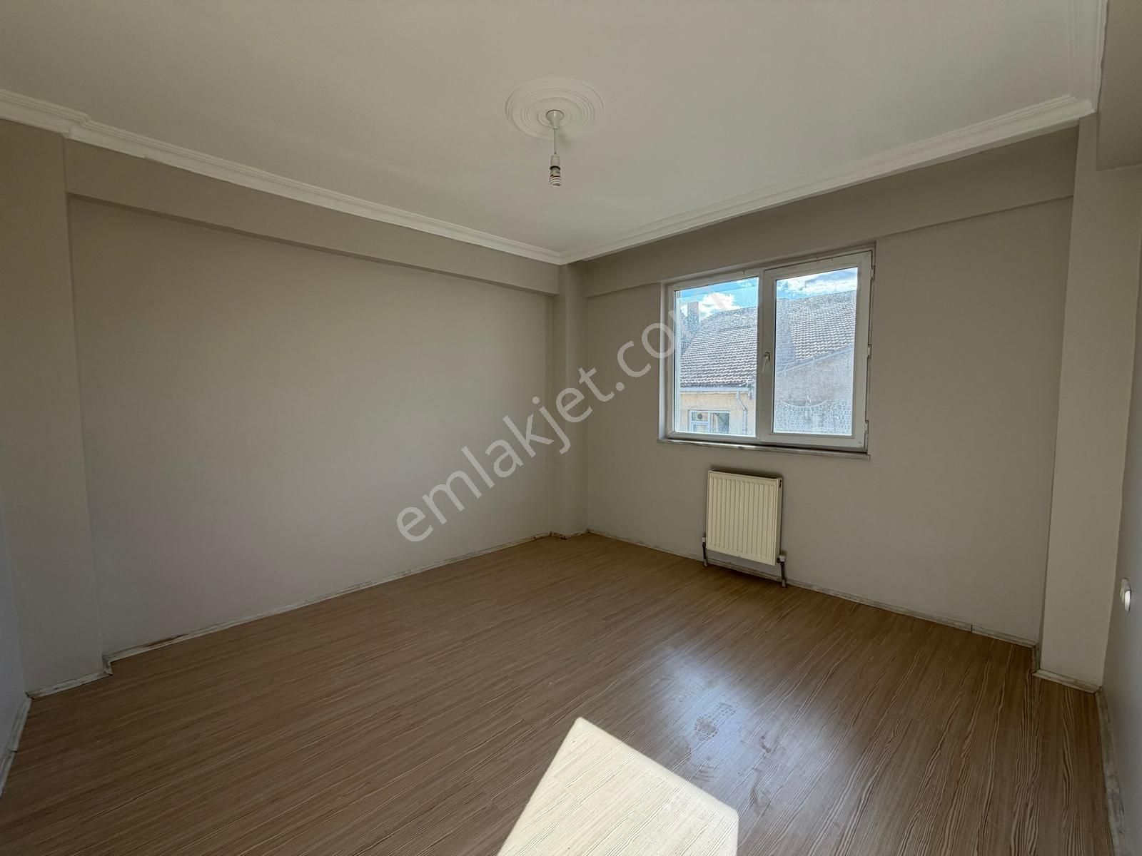 Oscar Emlak'tan Kırmızıtoprak Mahallesinde Yeni Boyalı 2+1 - Görsel 15