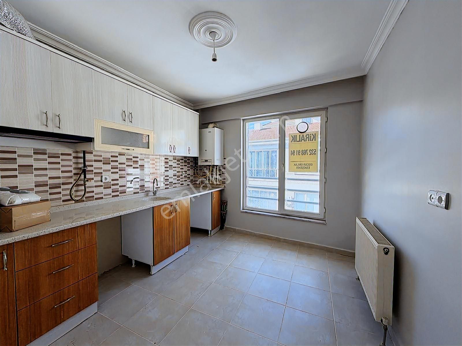 Oscar Emlak'tan Kırmızıtoprak Mahallesinde Yeni Boyalı 2+1 - Görsel 6