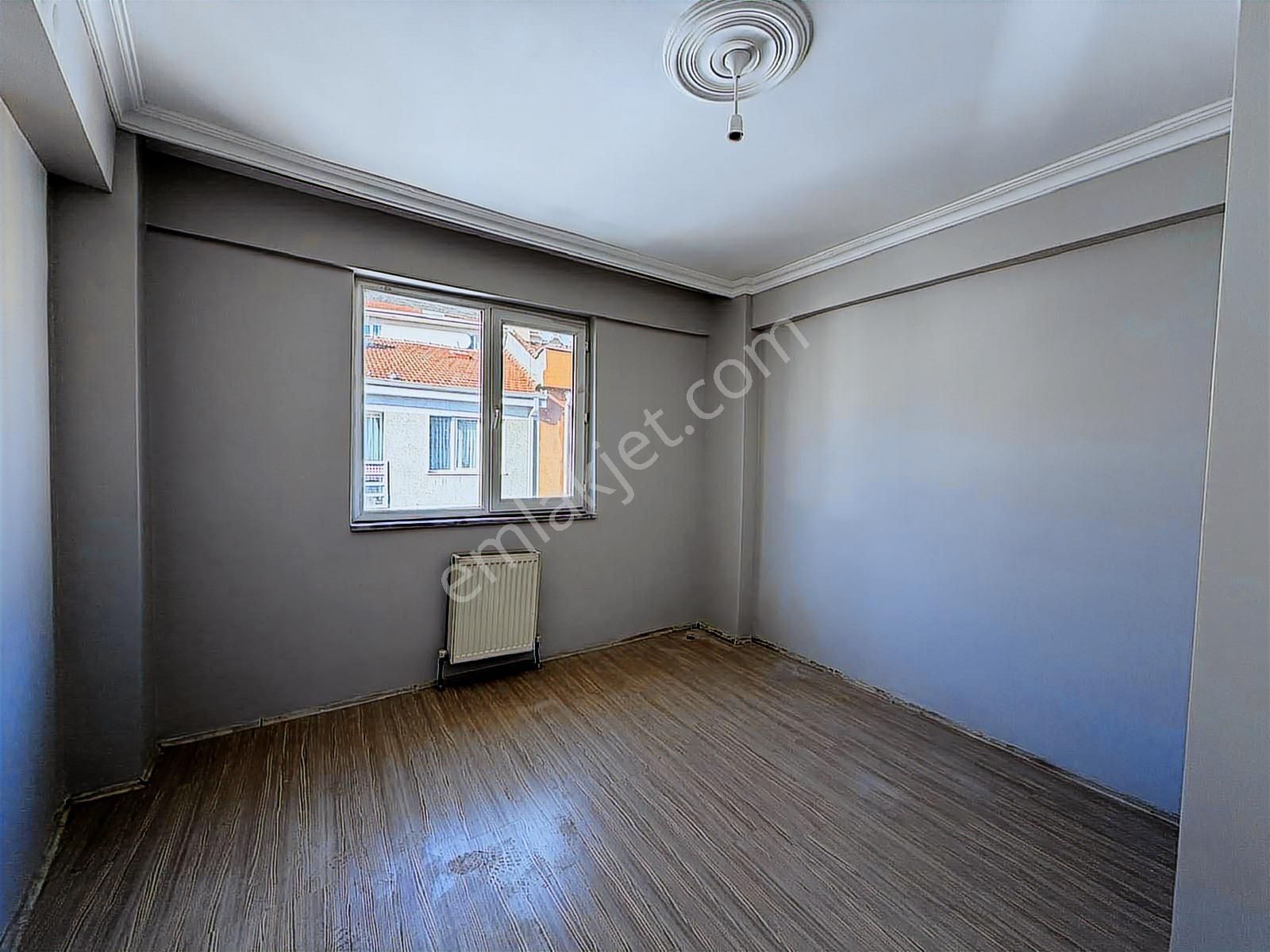 Oscar Emlak'tan Kırmızıtoprak Mahallesinde Yeni Boyalı 2+1 - Görsel 19