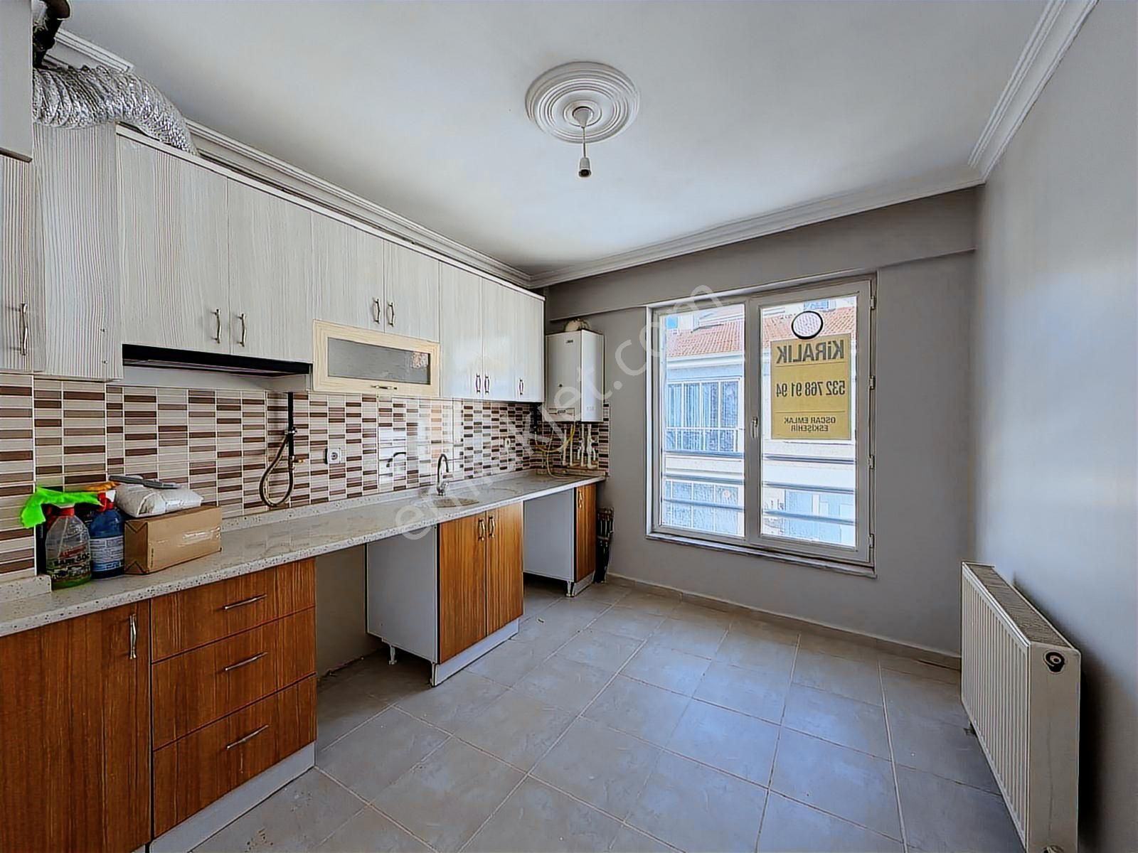 Oscar Emlak'tan Kırmızıtoprak Mahallesinde Yeni Boyalı 2+1