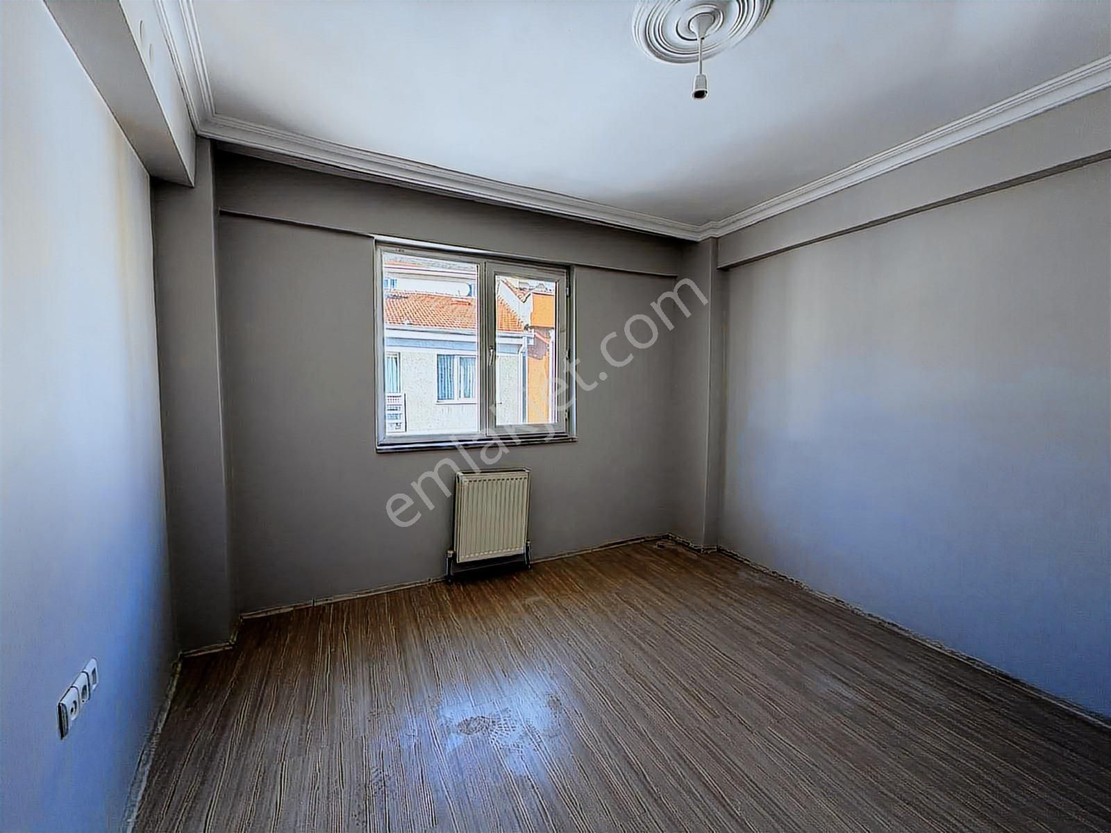 Oscar Emlak'tan Kırmızıtoprak Mahallesinde Yeni Boyalı 2+1 - Görsel 10