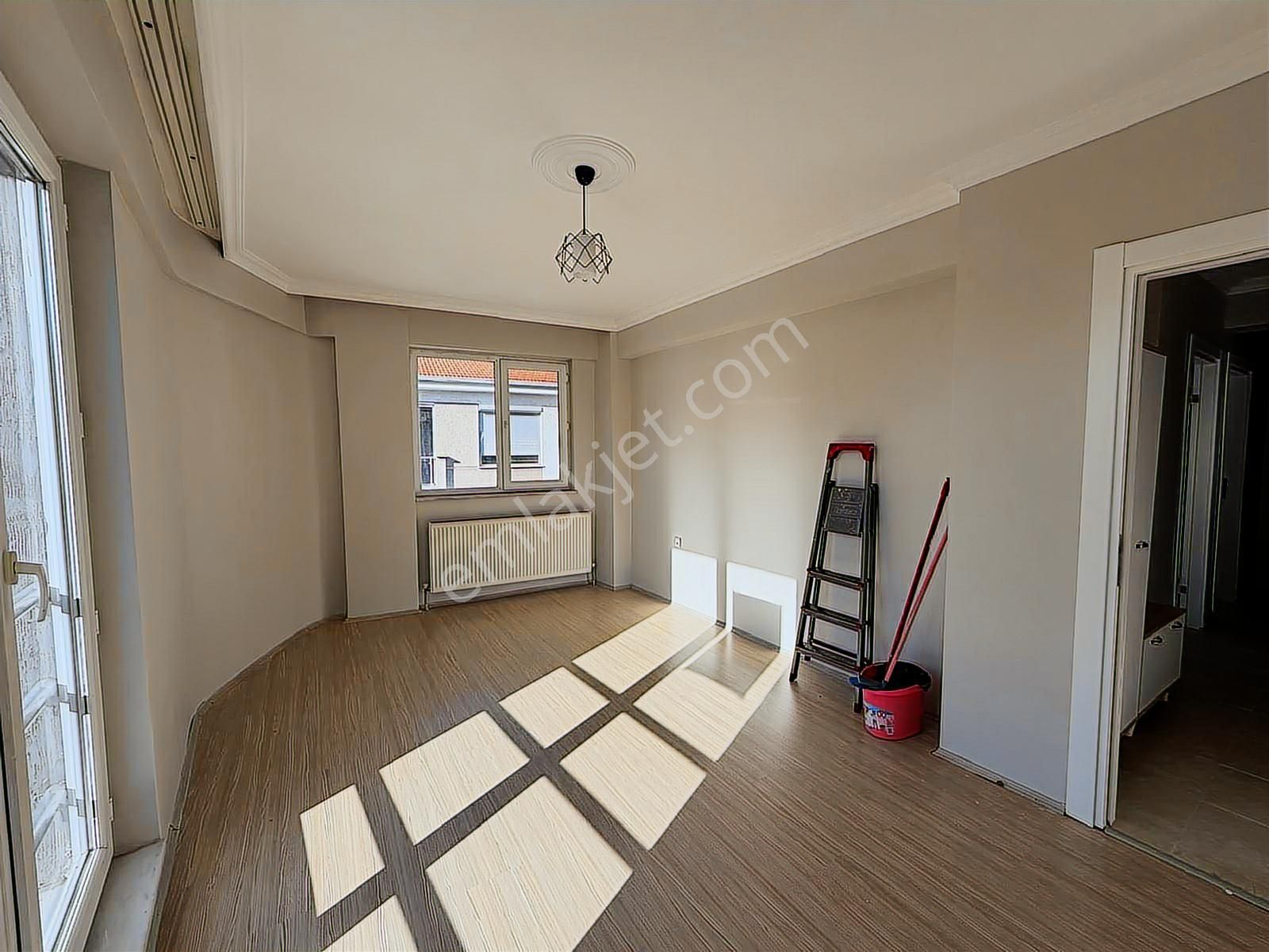 Oscar Emlak'tan Kırmızıtoprak Mahallesinde Yeni Boyalı 2+1 - Görsel 12