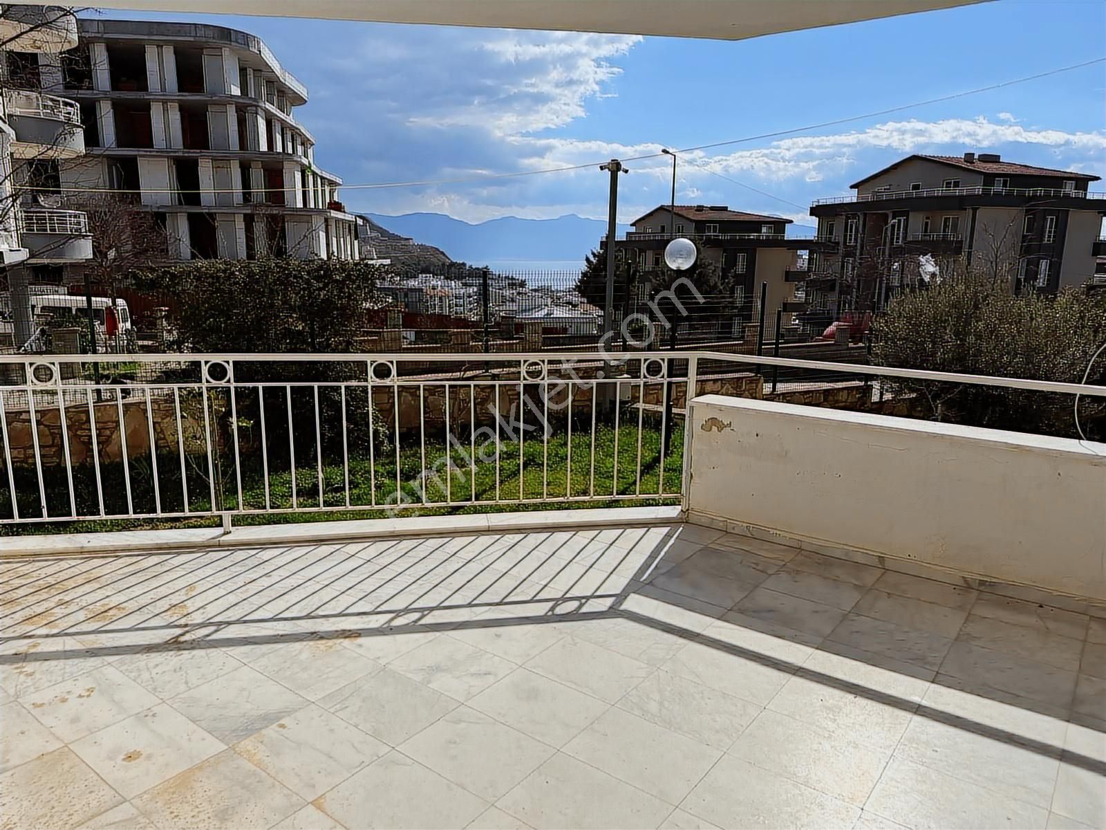 Kuşadası,nda Havuzlu Güvenlikli Sitede 3+1 Daire - Görsel 20