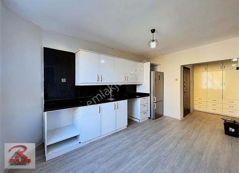 Havuzlu Site İçerisinde Yapılı Geniş Ve Ferah Daire - Görsel 13