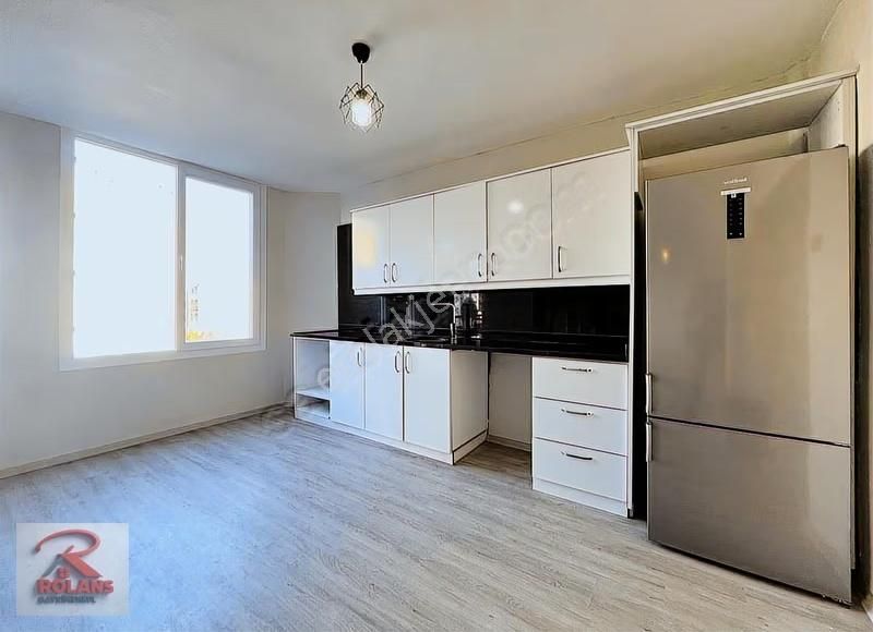 Havuzlu Site İçerisinde Yapılı Geniş Ve Ferah Daire - Görsel 11