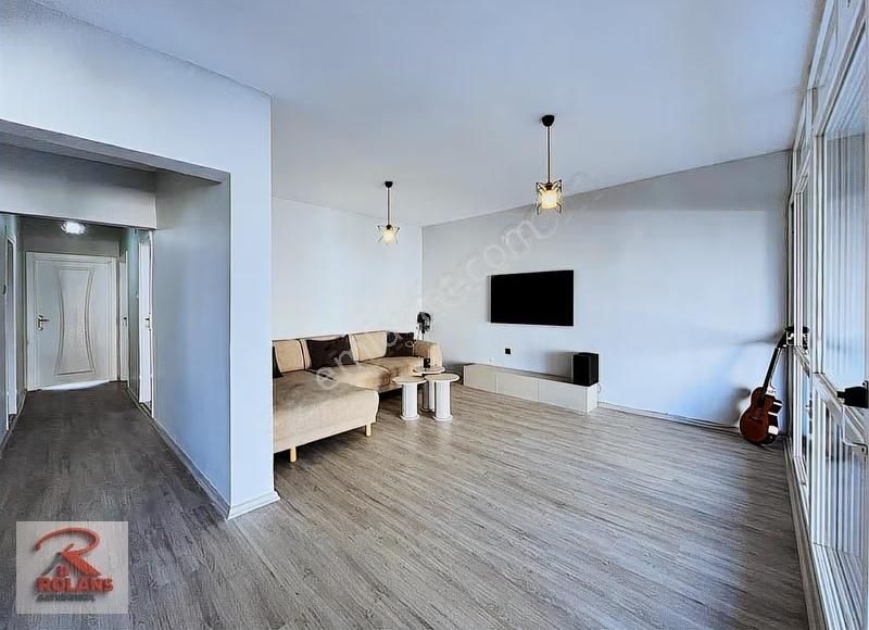 Havuzlu Site İçerisinde Yapılı Geniş Ve Ferah Daire - Görsel 9