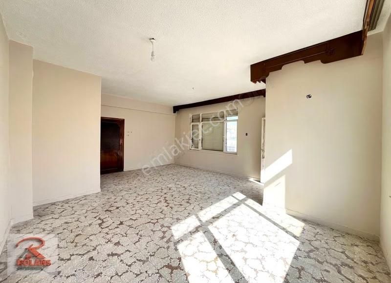 Kilise Civarı Geniş Kullanım Alanlı Açık Cepheli 3+1 Daire - Görsel 18