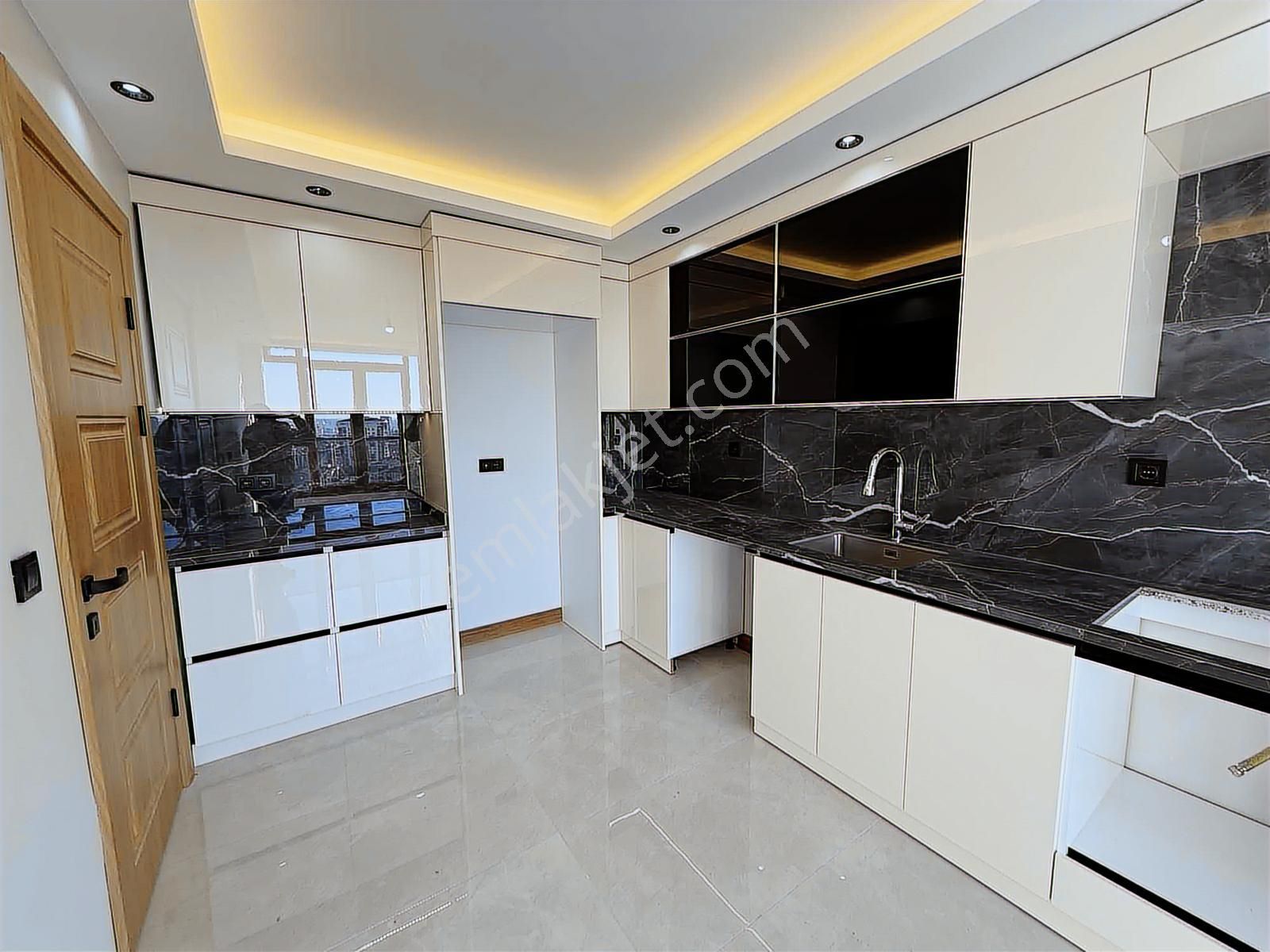 Mahmutbey - Güneşli / 4+2 272 M² / Özelyapım Dublex / Revan Park - Görsel 19