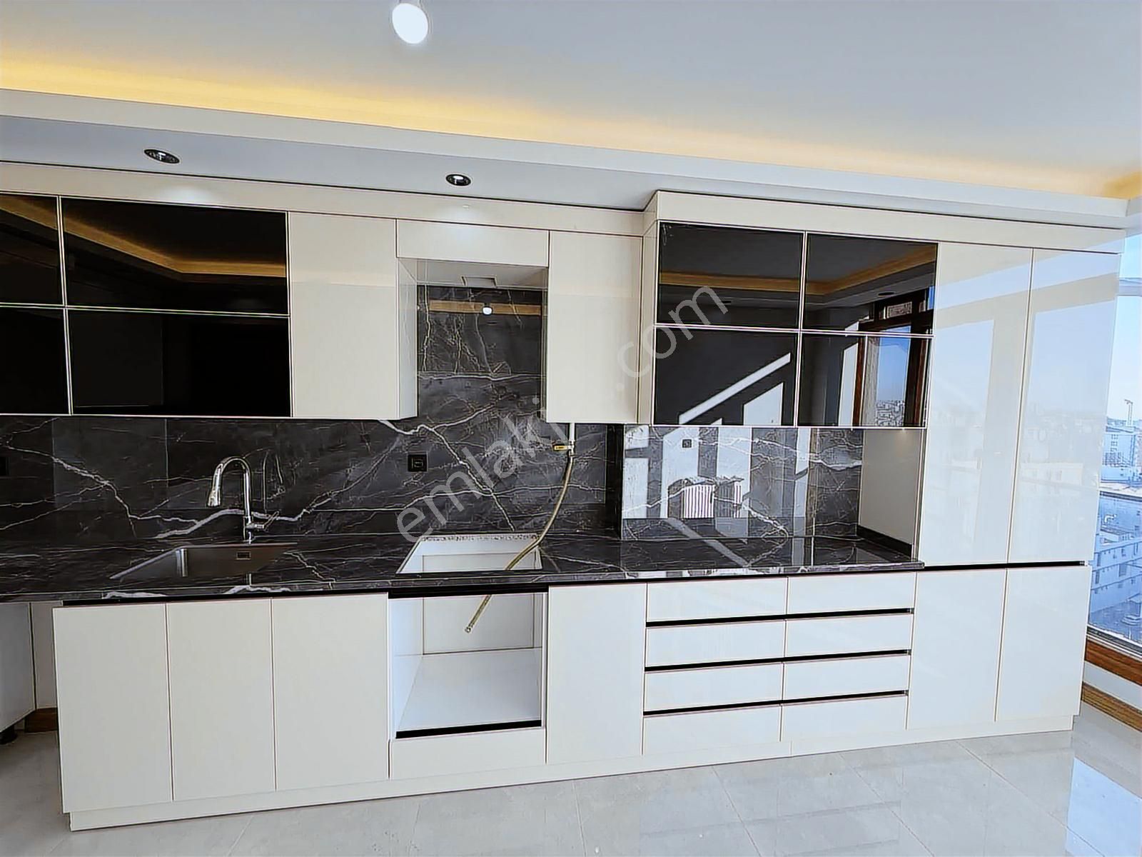 Mahmutbey - Güneşli / 4+2 272 M² / Özelyapım Dublex / Revan Park - Görsel 12