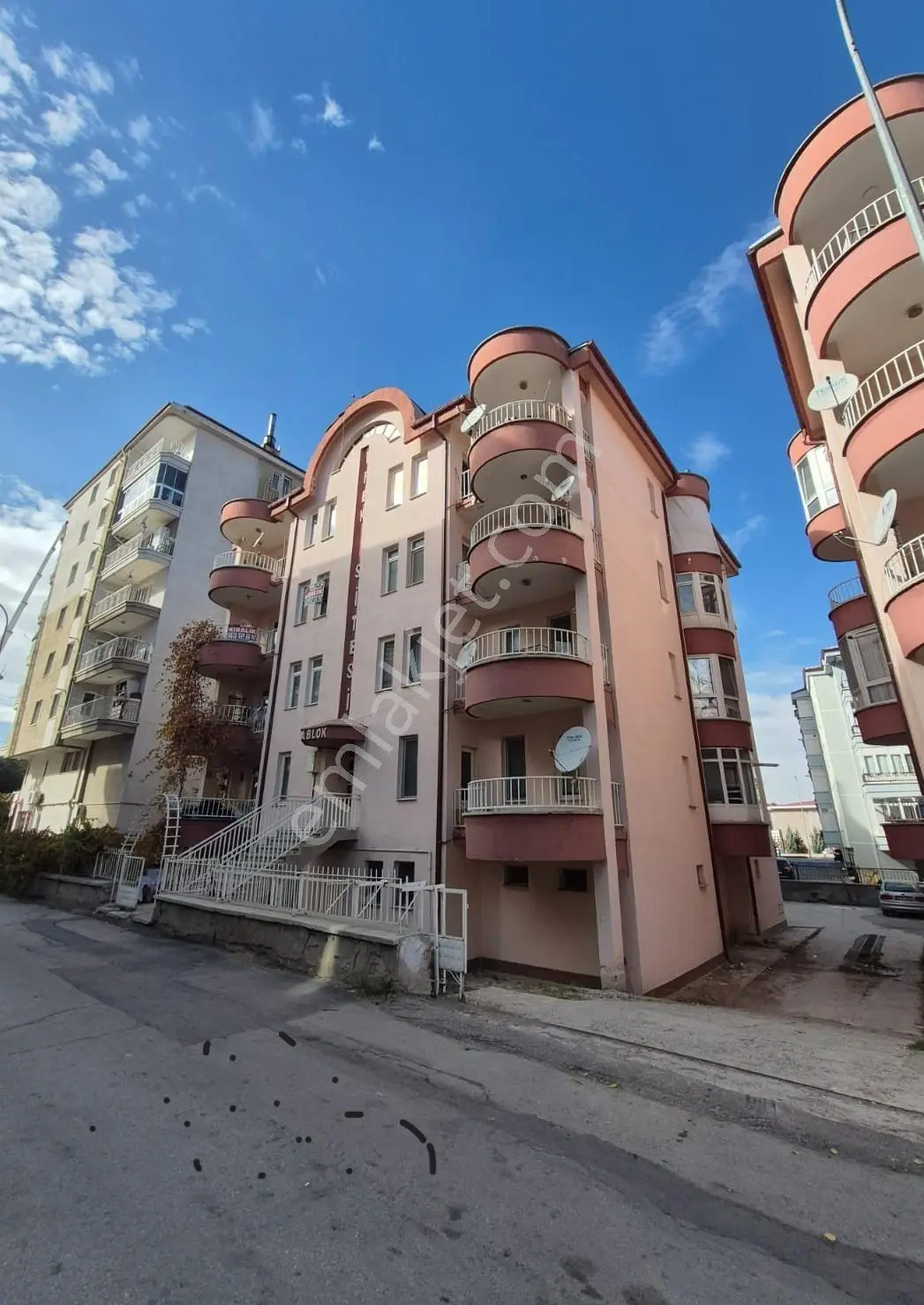 Me Ka Group'tan Kocatepe Mah.kiralık Daire - Görsel 3