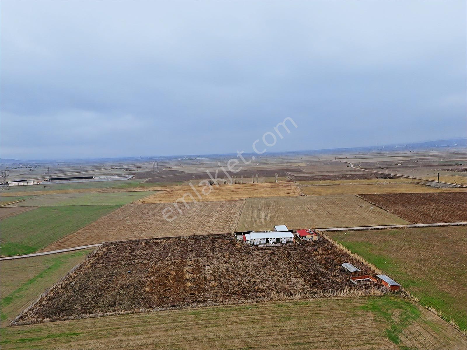 Me-ka Group'tan Çukurköy Mevkiinde 10.200 M² Satılık Tarla - Görsel 3
