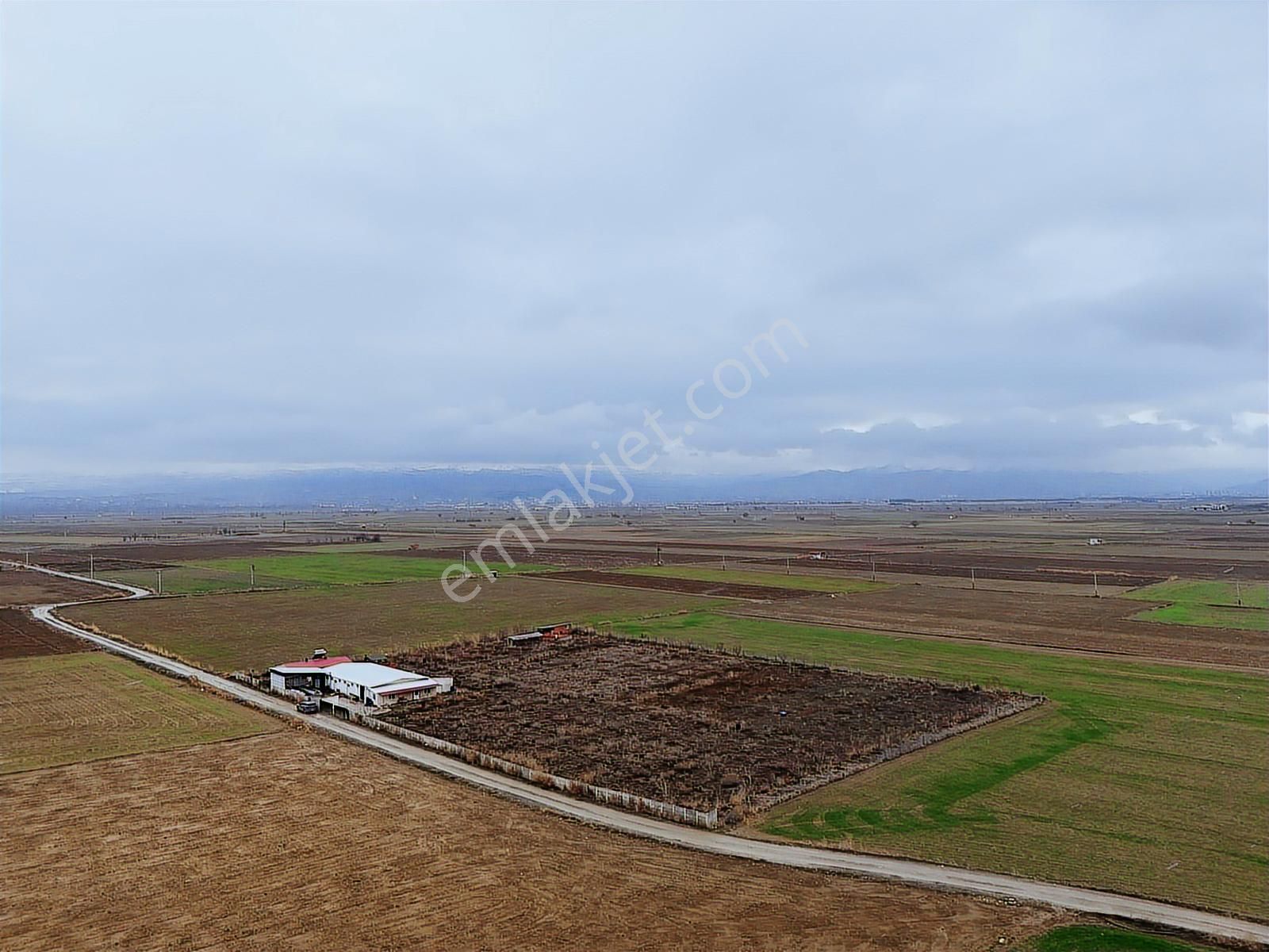 Me-ka Group'tan Çukurköy Mevkiinde 10.200 M² Satılık Tarla - Görsel 11