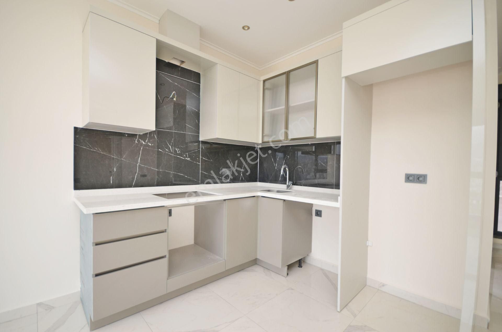 Alanya / Demirtaş’ta Havuz Manzaralı 2+1 Satılık Daire - Görsel 7