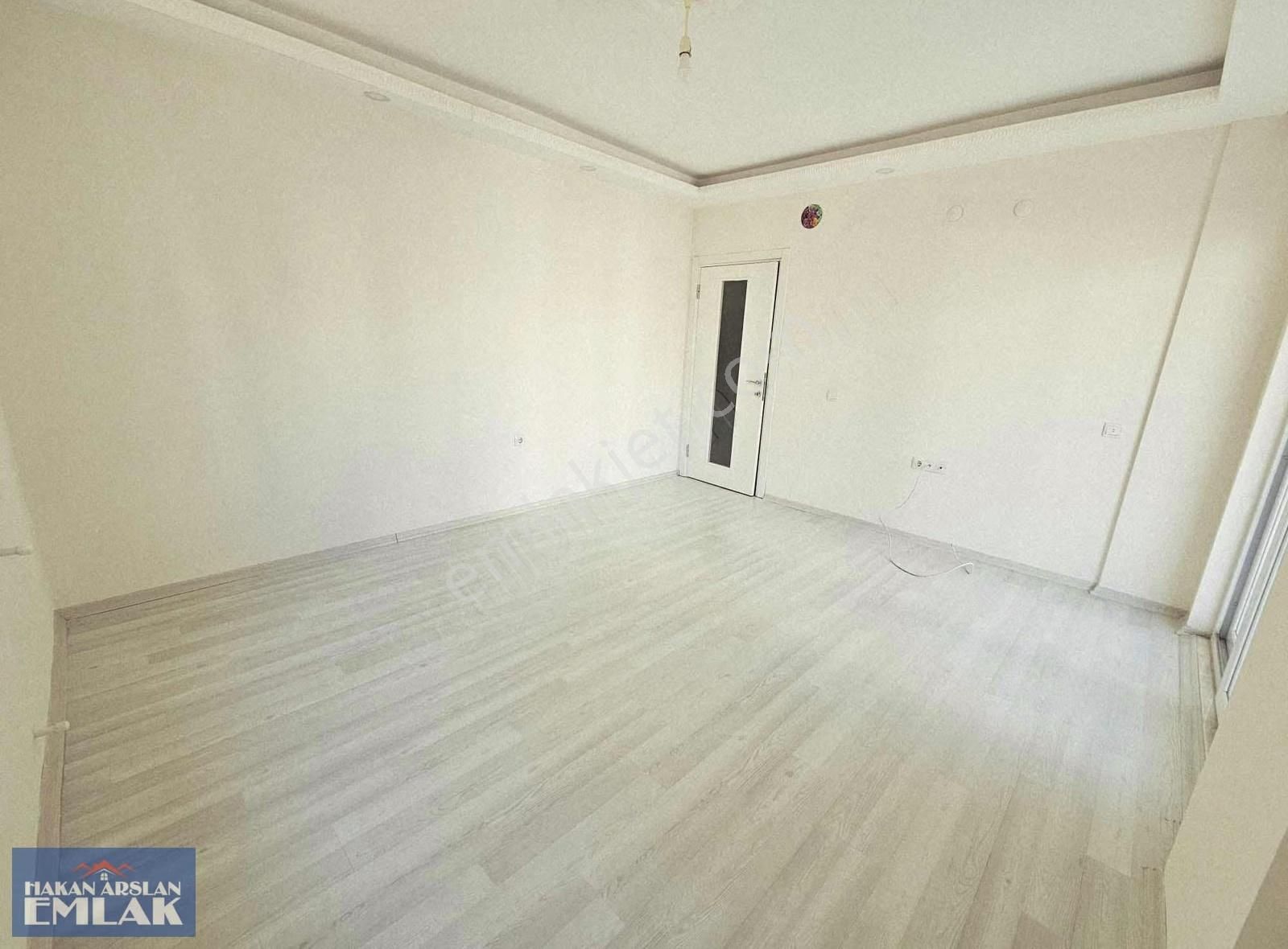 Kütükçü Mahahallesinde Geniş Yol Cepheli 2+1 Kiralık Daire - Görsel 6