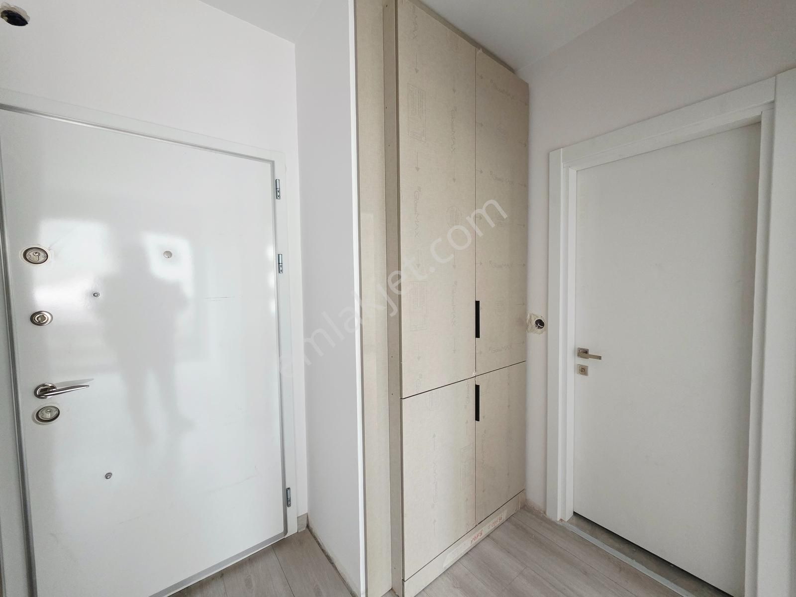 Fx'den 1+1 Site Konseptınde Ada Mutfaklı Katta Kiralık Daire - Görsel 13