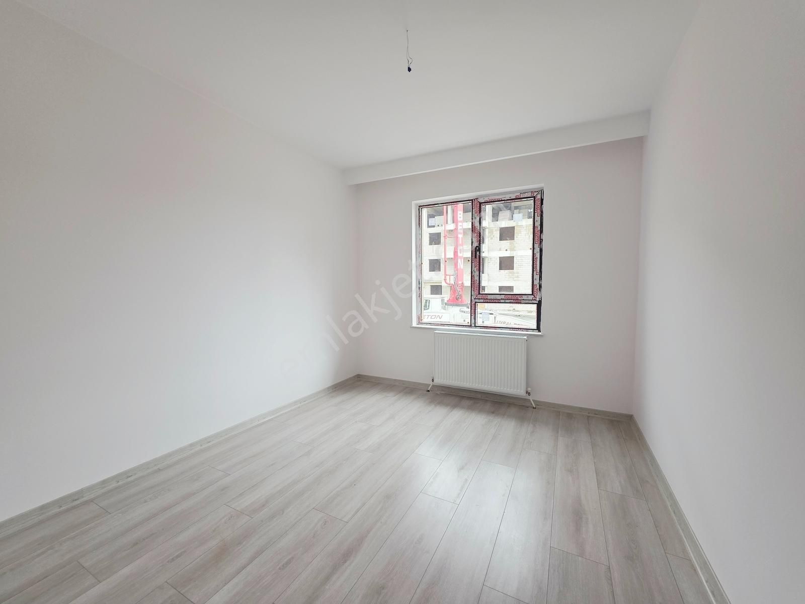 Fx'den 1+1 Site Konseptınde Ada Mutfaklı Katta Kiralık Daire - Görsel 9