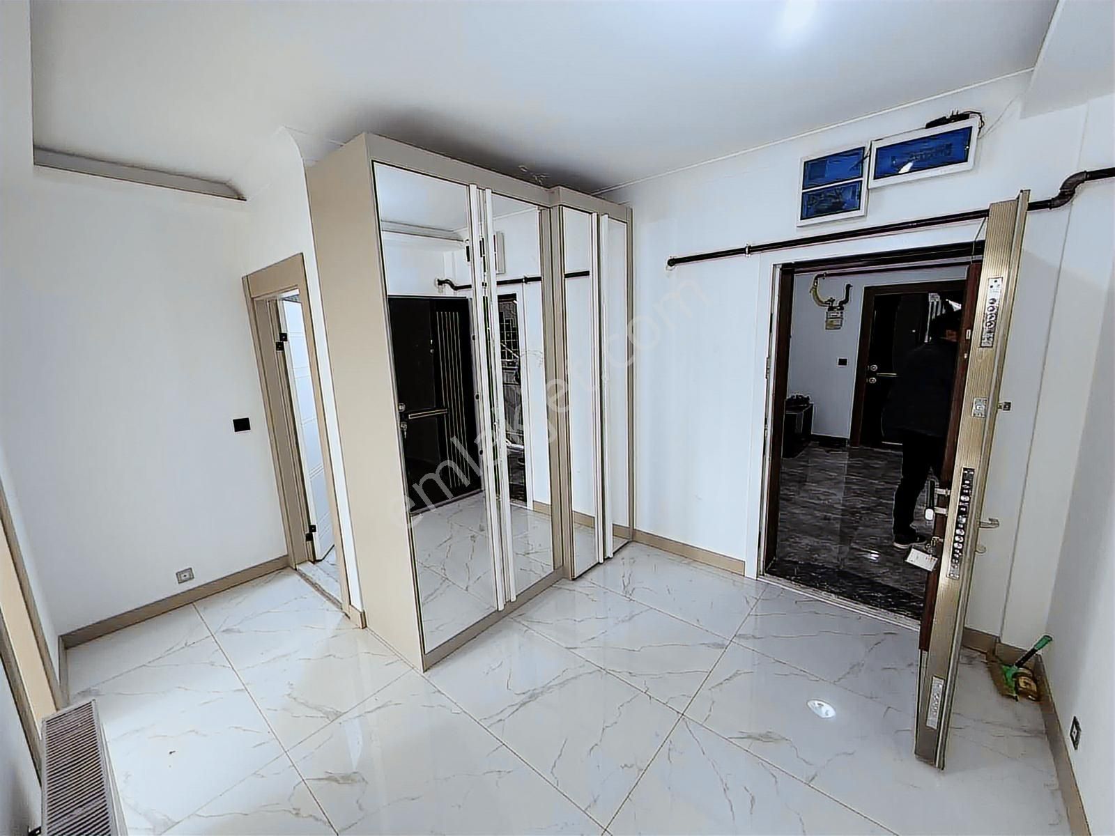 Yenikent Merkez'de Site İçerisinde Kiralık Full Yapılı - Görsel 15