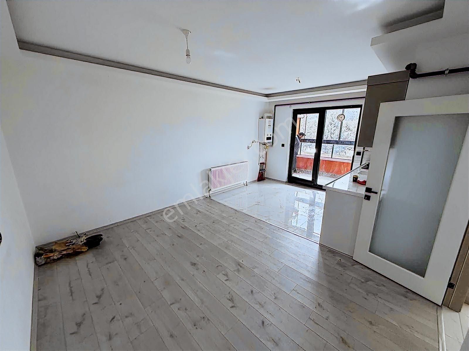 Yenikent Merkez'de Site İçerisinde Kiralık Full Yapılı - Görsel 11