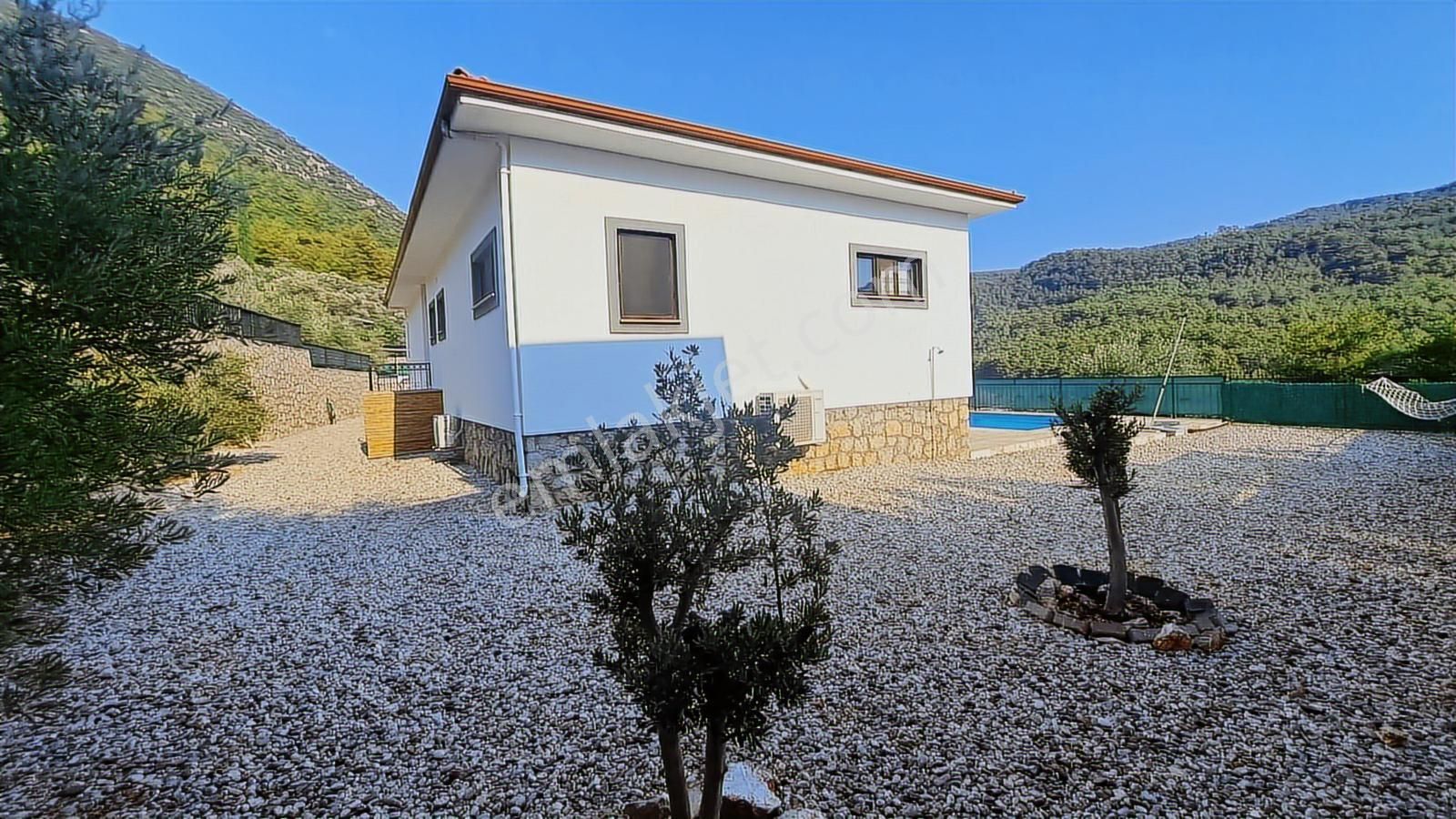 Stoptan Fethiye Üzümlü De Kiralık Doğa Manzaralı Villa - Görsel 10