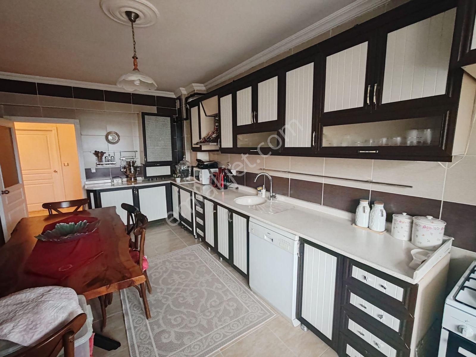 Cevizlidere Karapınar Mahallesinde 4+1 Geniş Satılık Daire - Görsel 21