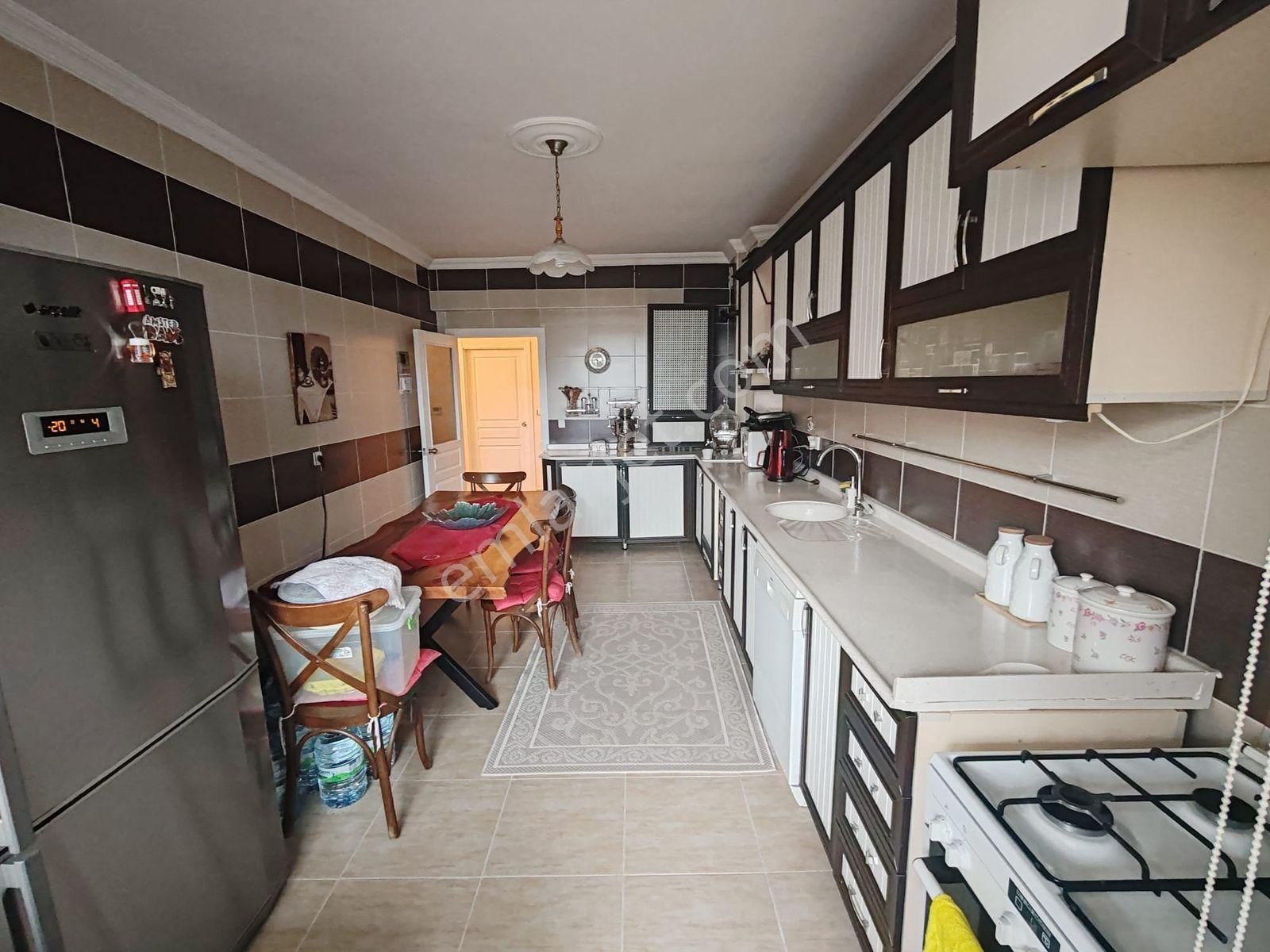 Cevizlidere Karapınar Mahallesinde 4+1 Geniş Satılık Daire - Görsel 8