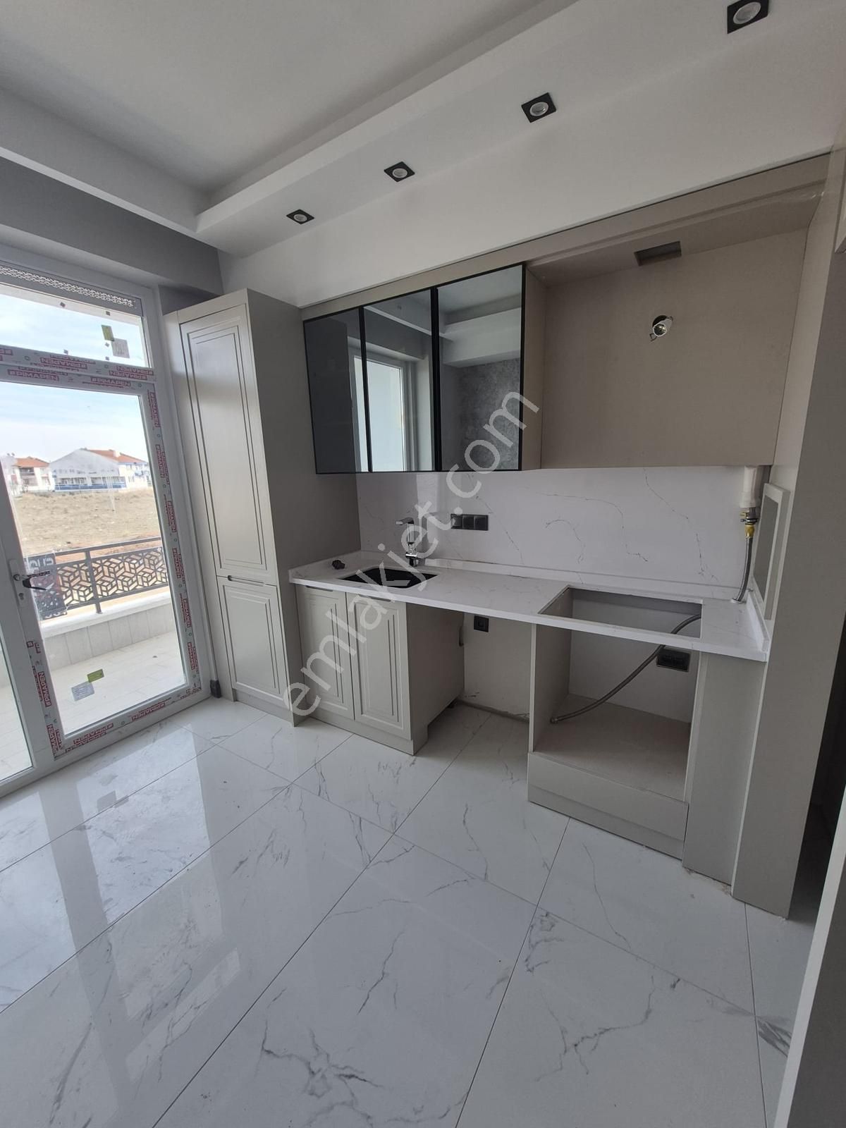 Karşıyaka Mahallesinde Sıfır 2+1 Satılık 5 Adet Daire - Görsel 20