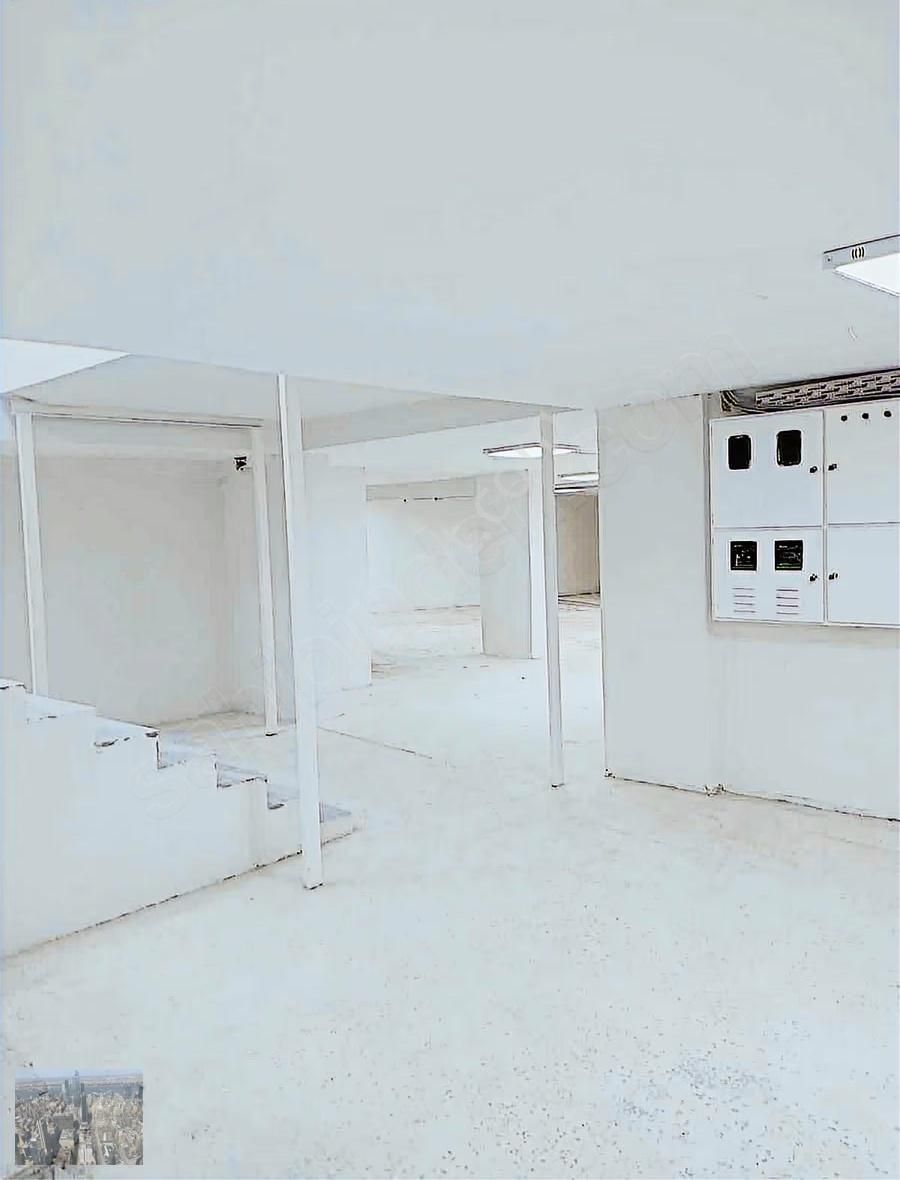 Fatih Karagümrük'te Kiracılı Yatırımlık 700 M2 Satılık Dükkan - Görsel 11