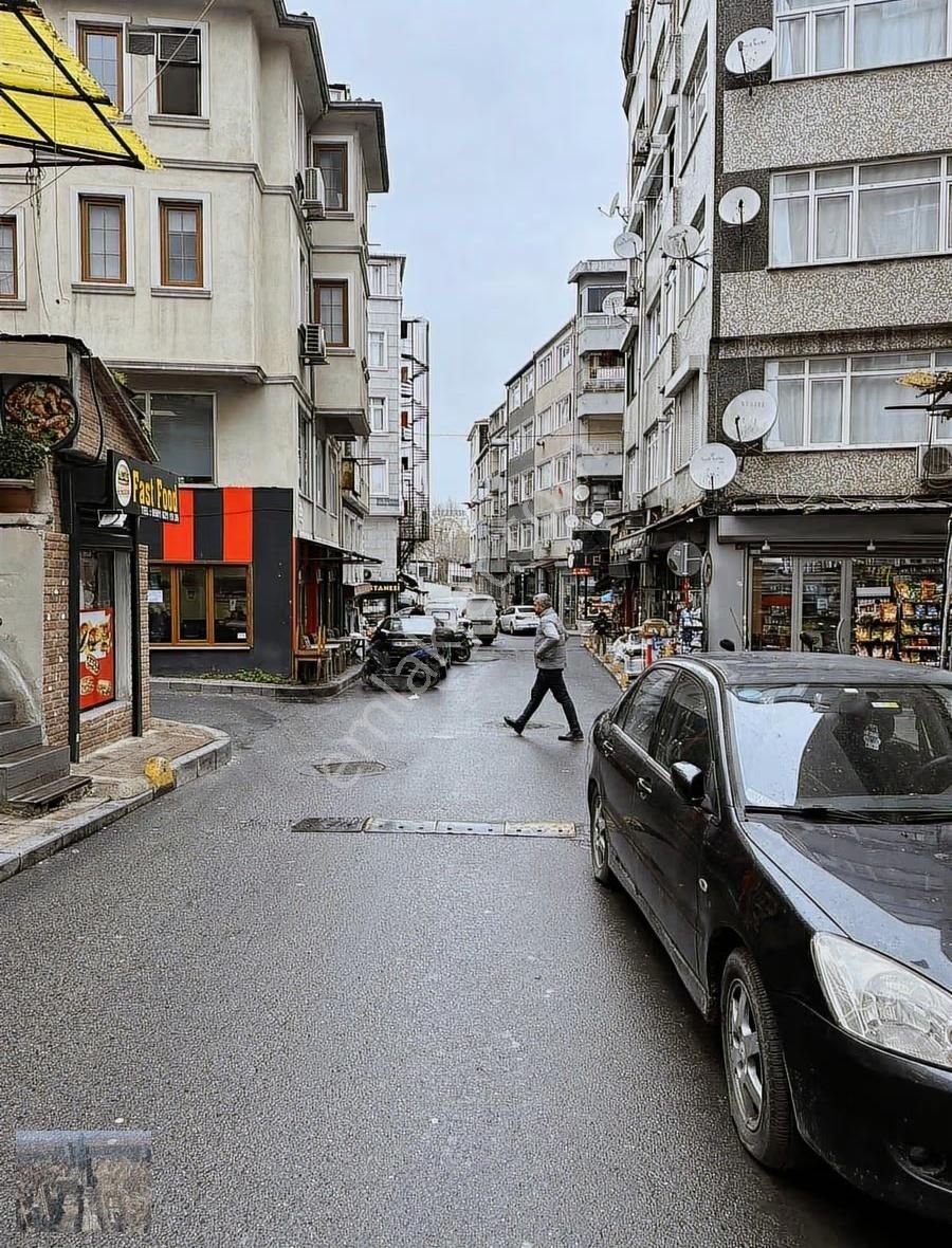 Fatih Karagümrük'te Kiracılı Yatırımlık 700 M2 Satılık Dükkan - Görsel 18
