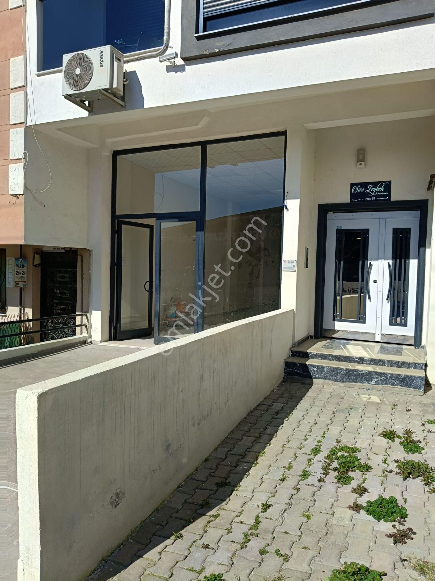 Ufuk Kapalı Pazar Karşısı Toplam 180 M2 Kiralık Dükkan - Görsel 4