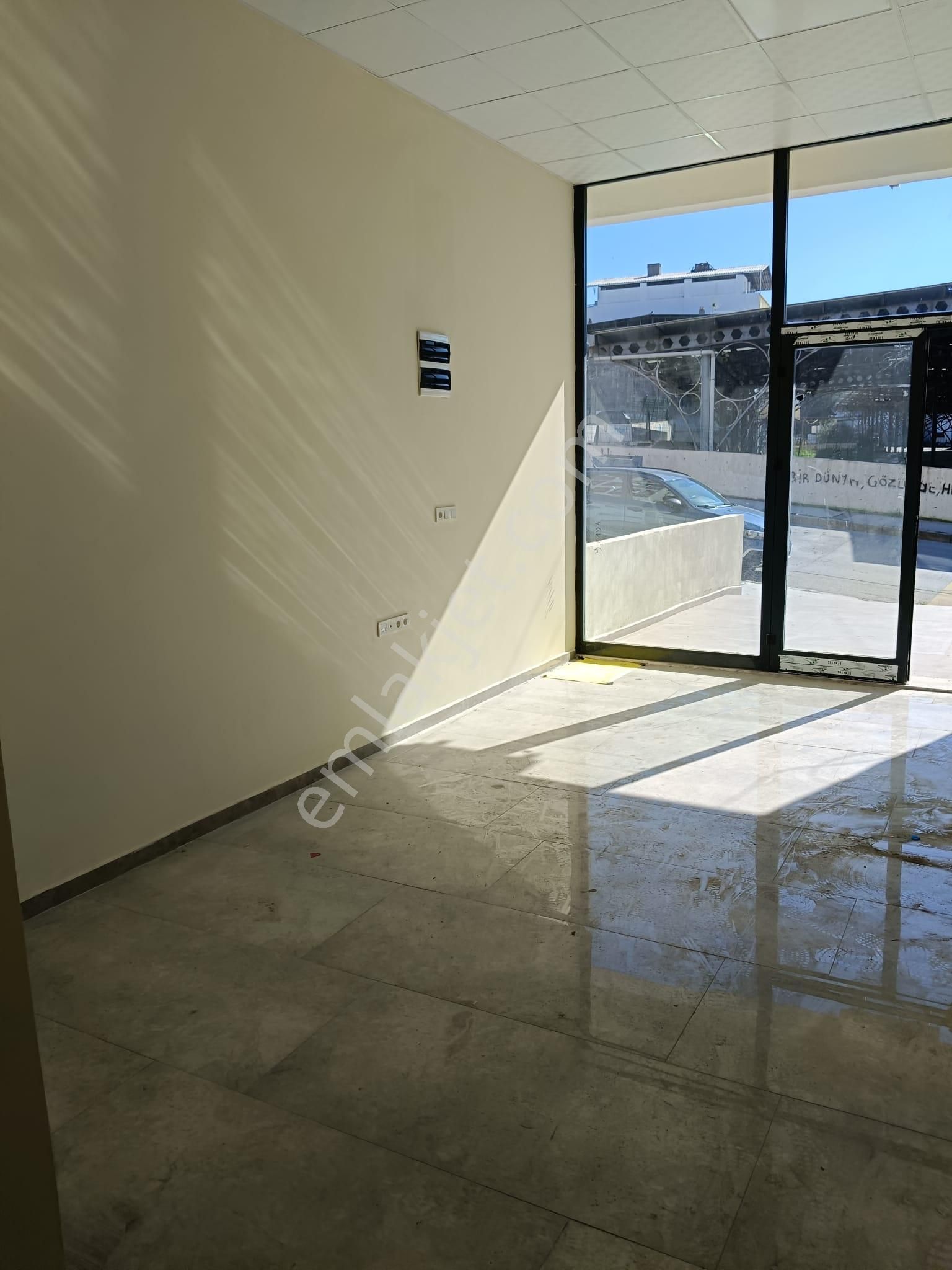 Ufuk Kapalı Pazar Karşısı Toplam 180 M2 Kiralık Dükkan - Görsel 16