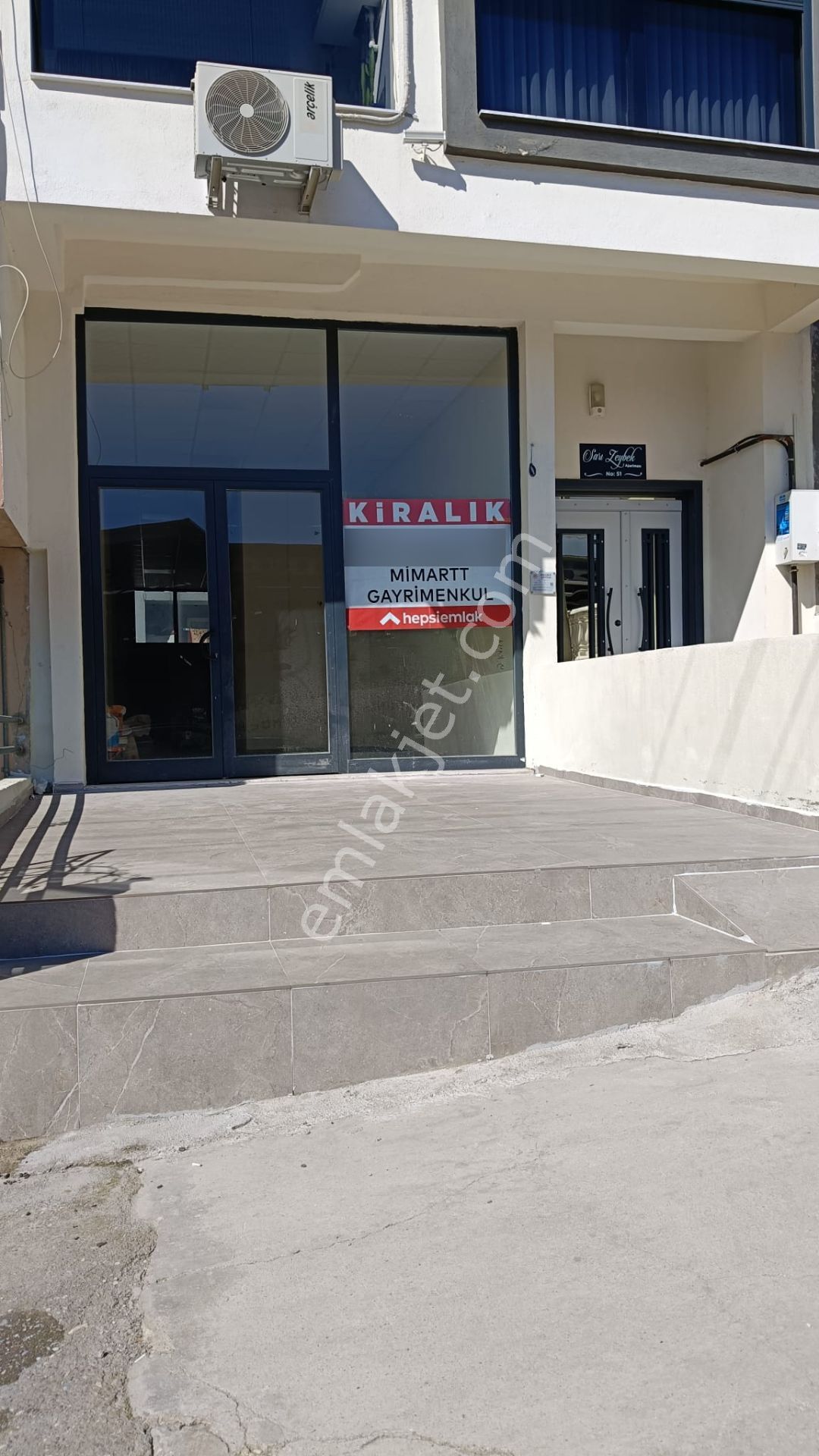 Ufuk Kapalı Pazar Karşısı Toplam 180 M2 Kiralık Dükkan - Görsel 2