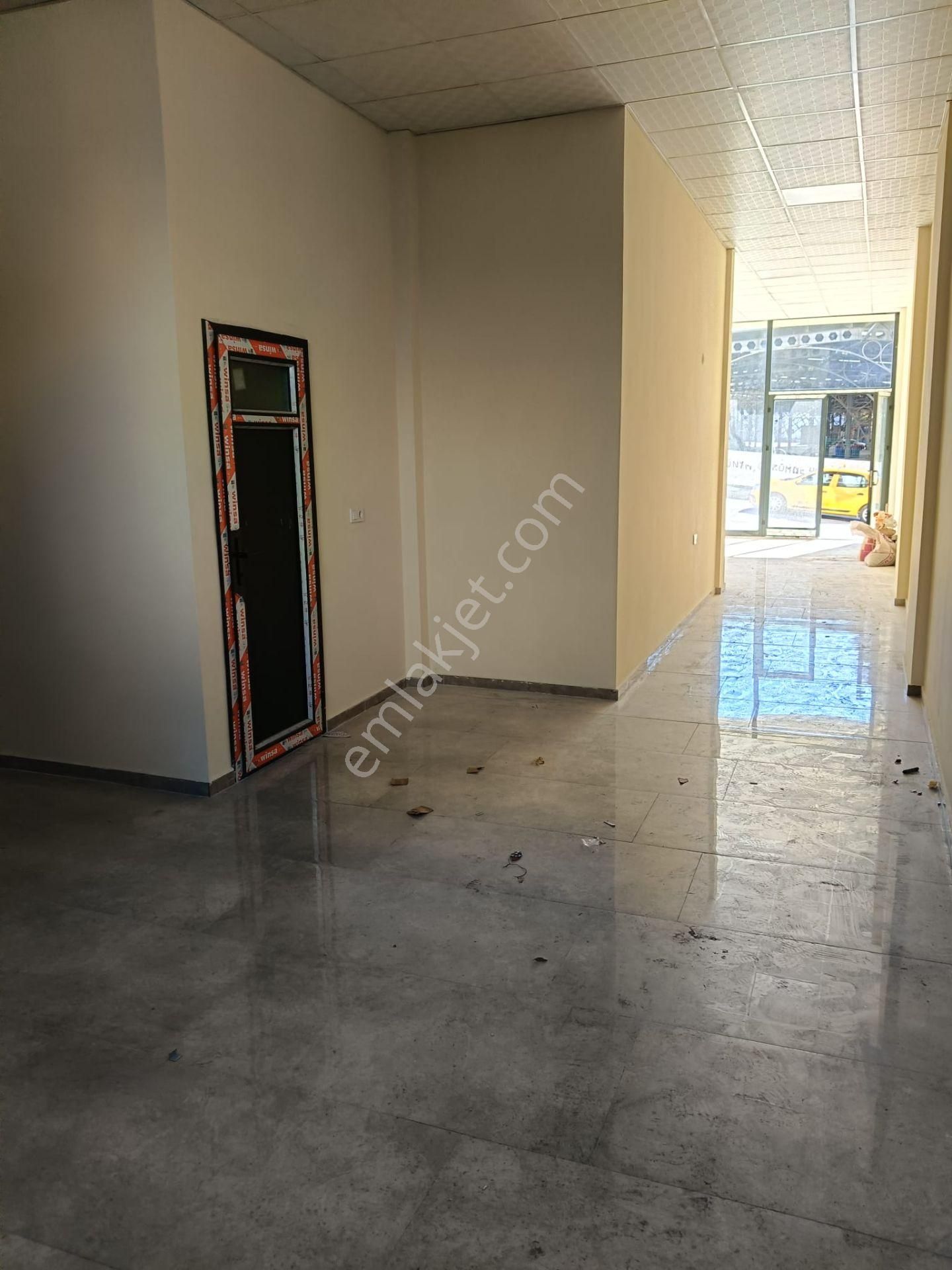 Ufuk Kapalı Pazar Karşısı Toplam 180 M2 Kiralık Dükkan - Görsel 15