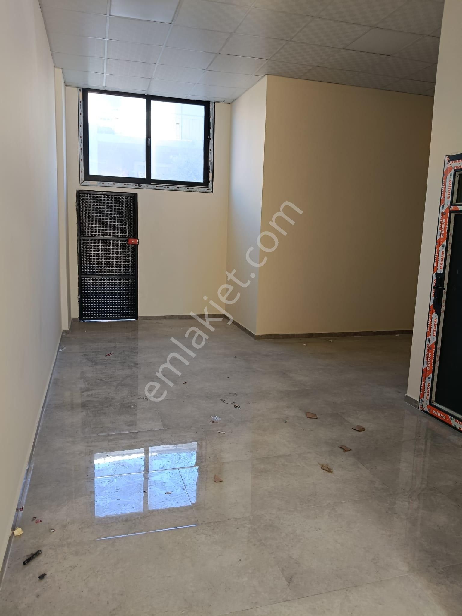 Ufuk Kapalı Pazar Karşısı Toplam 180 M2 Kiralık Dükkan - Görsel 13