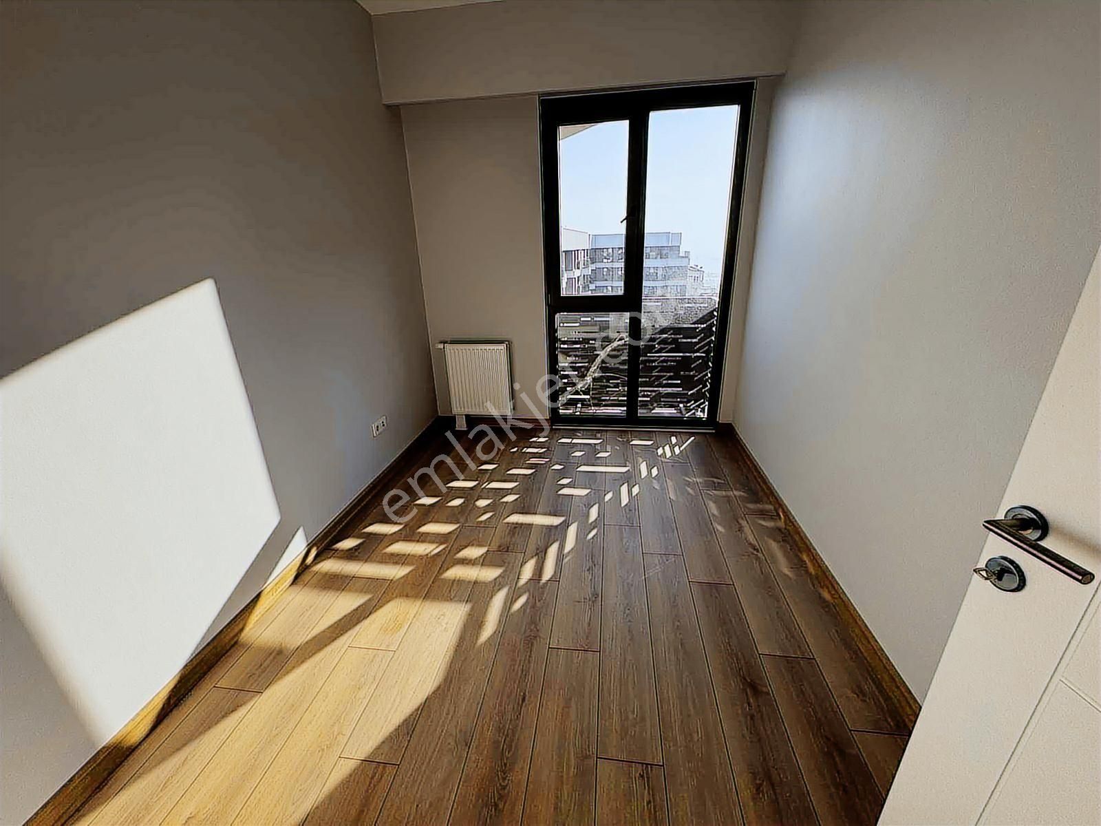 Siltaş Panaroma'da E. Banyolu Büyük Tip Arakat Satılık,3+1 Daire - Görsel 33