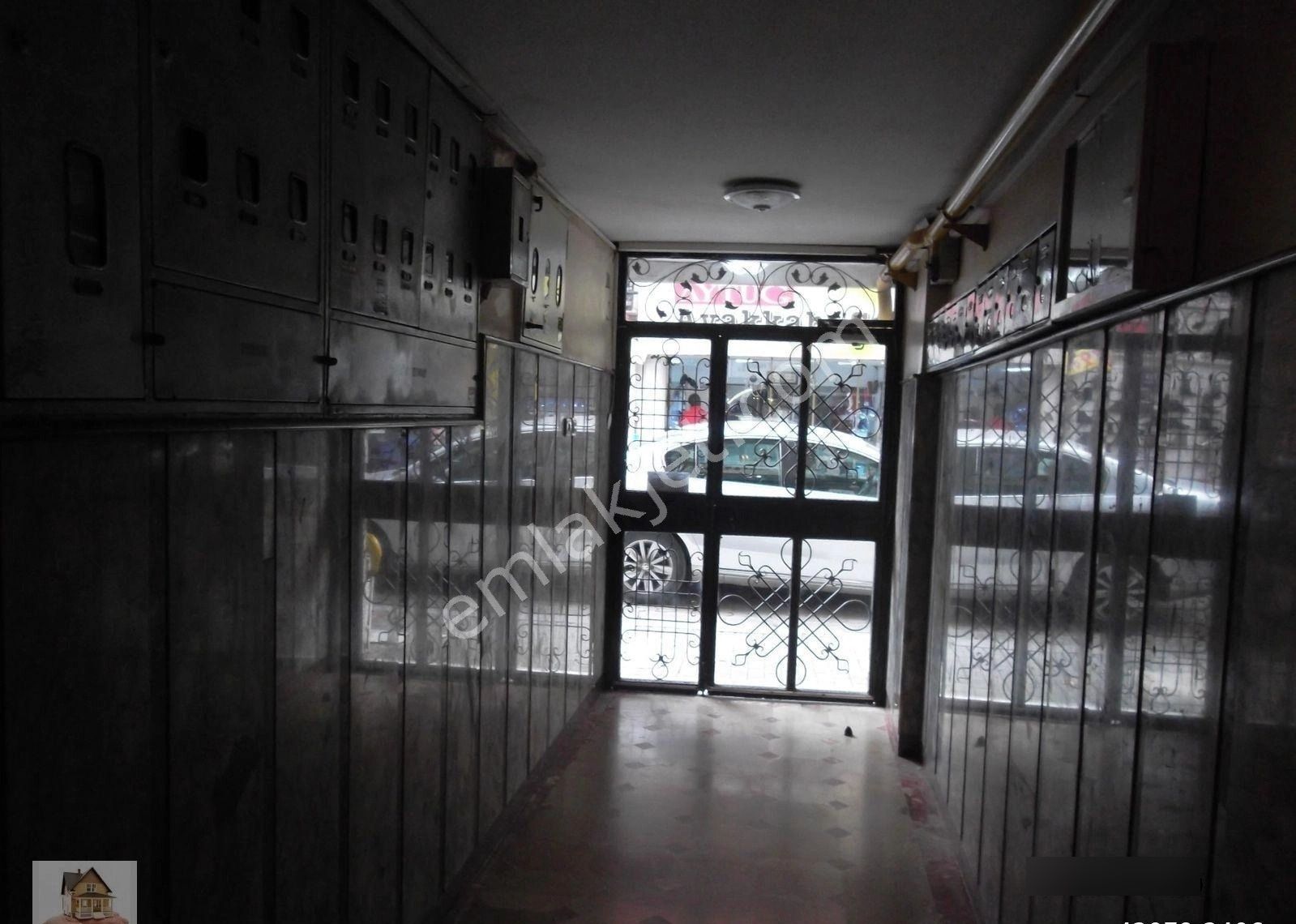 Üçyol Metro Yanında Asansör Lü Ara Kat 2+1 Kiralık Daire - Görsel 17