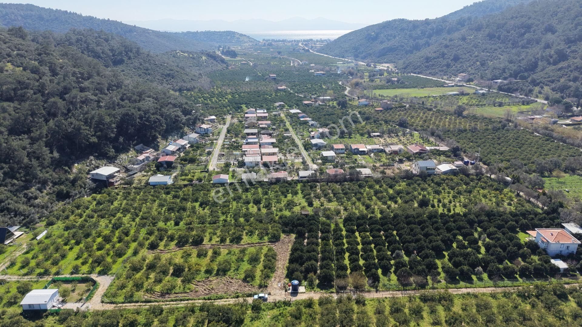 Ahmetbeylide Sahile Yakın Satılık 203 M2 2026 Yazına Muhteşem Gireceğiniz Bahçeler - Görsel 3