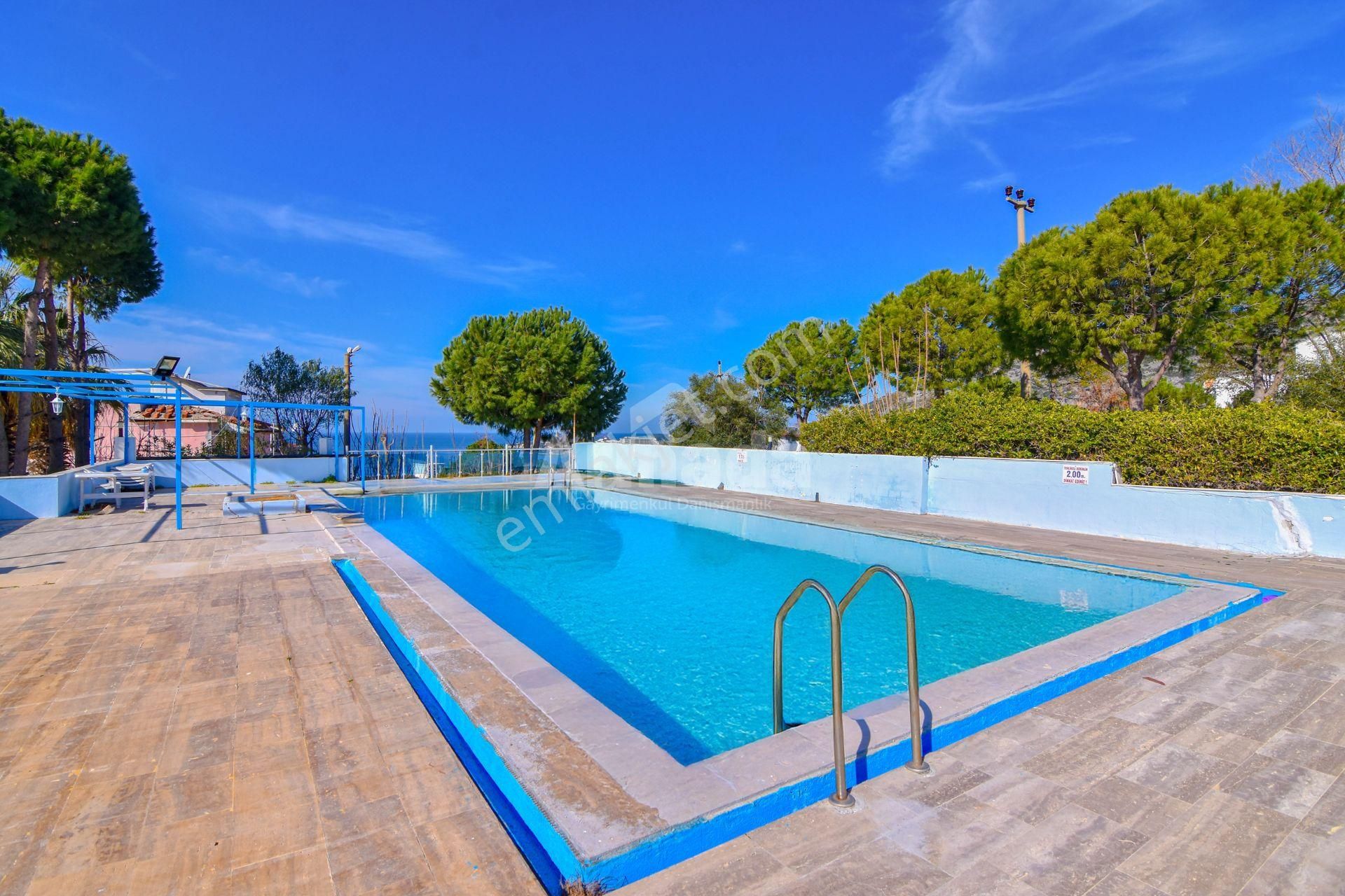 Kuşadası Değirmendere'de Havuzlu Sitede Satılık 3+1 Yazlık - Görsel 32