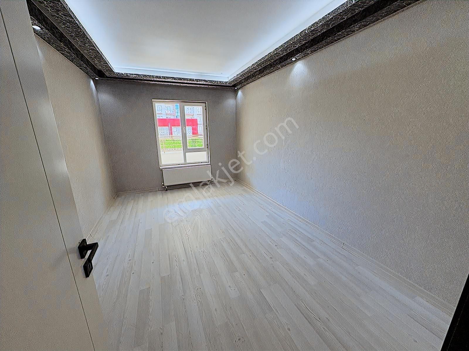 Yılmazer'den 1762 Cad Ön Güney Cephe Muhteşem Tasarm 3+1 Teraslı - Görsel 4