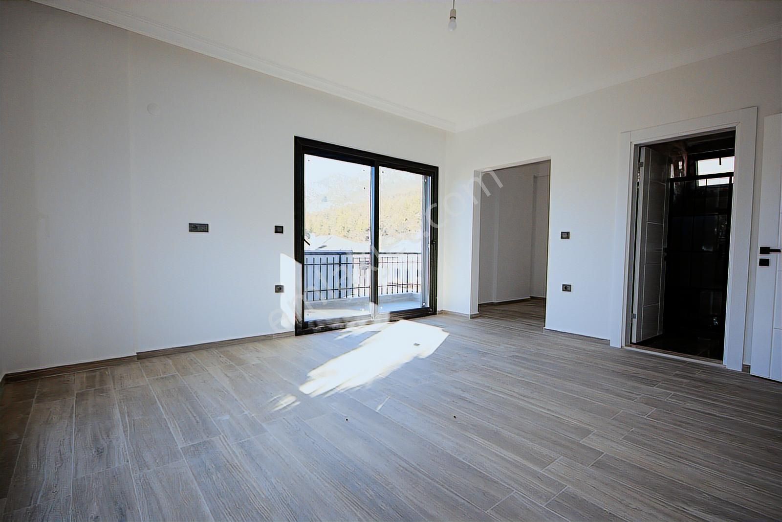 Fethiye Üzümlü'de Muhteşem Doğa İçinde Satılık 5+1 Lüks Villa - Görsel 24
