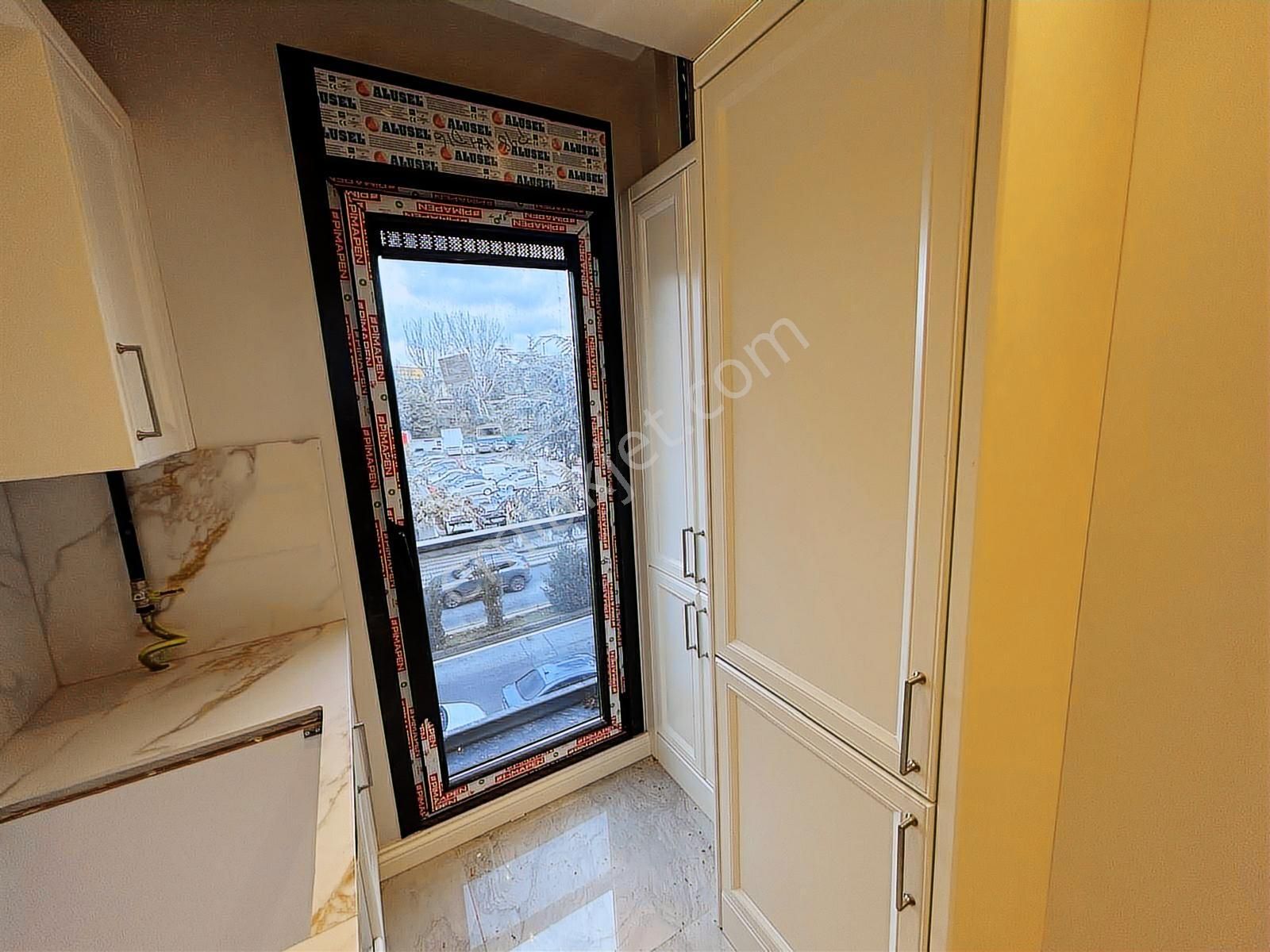 Üsküdar Altunizade Ön Cephe 4+2 Net 200 M2 Lüks Dubleks Daire - Görsel 11