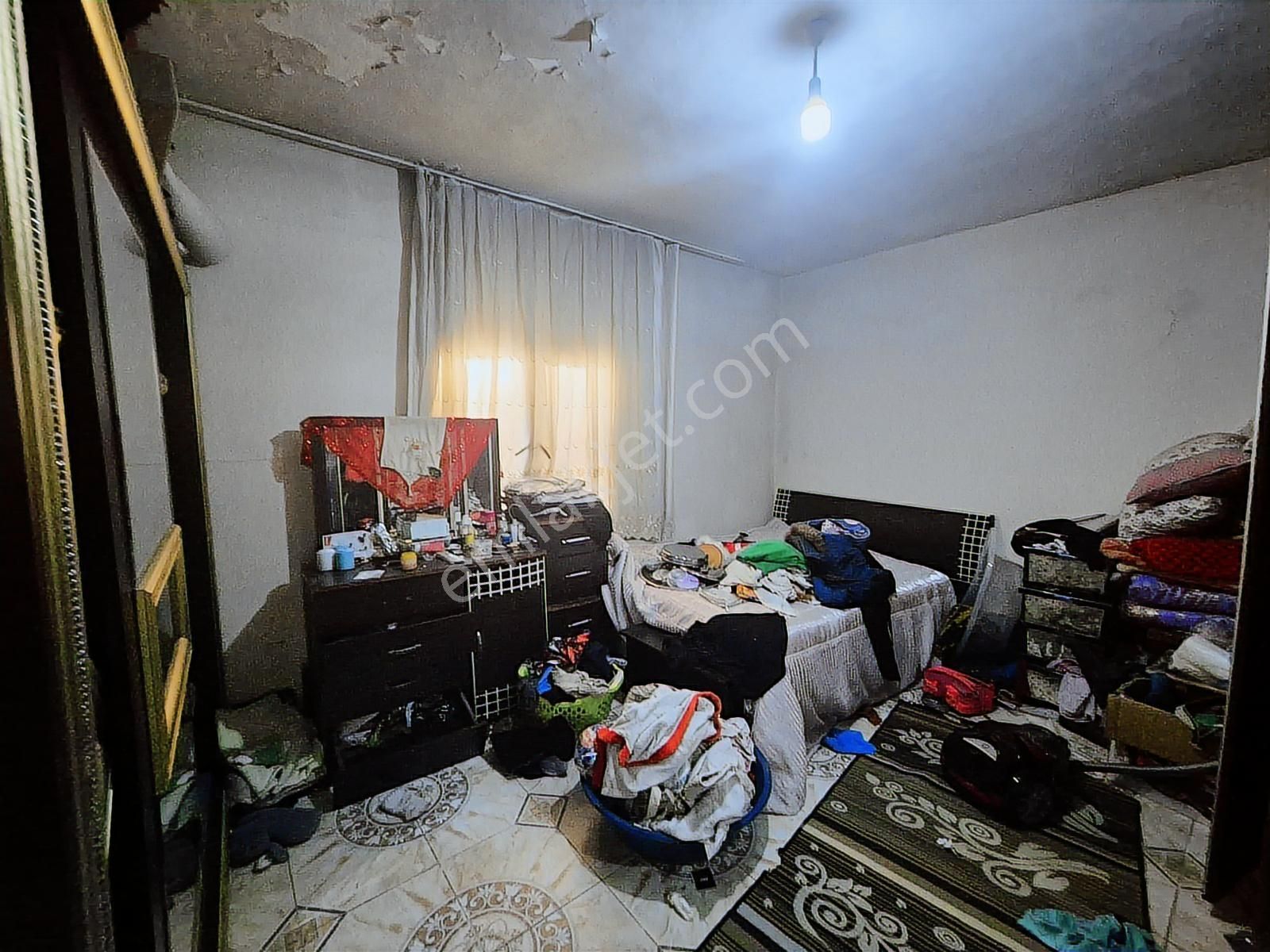 Adana Cumhuryet Mh Arsa Fiyatına Tek Katlı Ev - Görsel 11