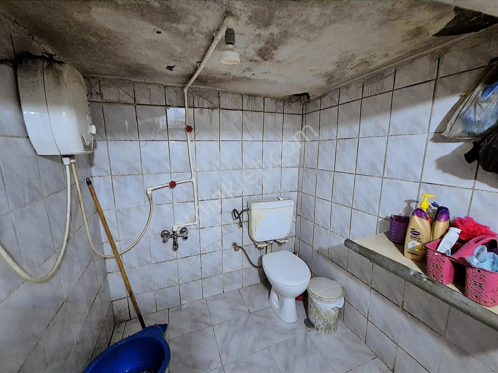 Adana Cumhuryet Mh Arsa Fiyatına Tek Katlı Ev - Görsel 2