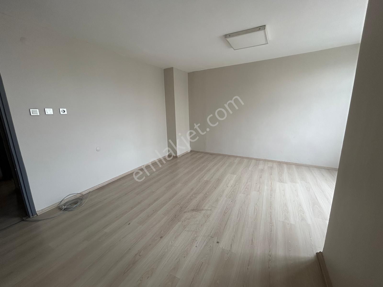 Adananın Göbegi Barajyolu Katmerci Dayının Üstü Kiralık Daire - Görsel 14