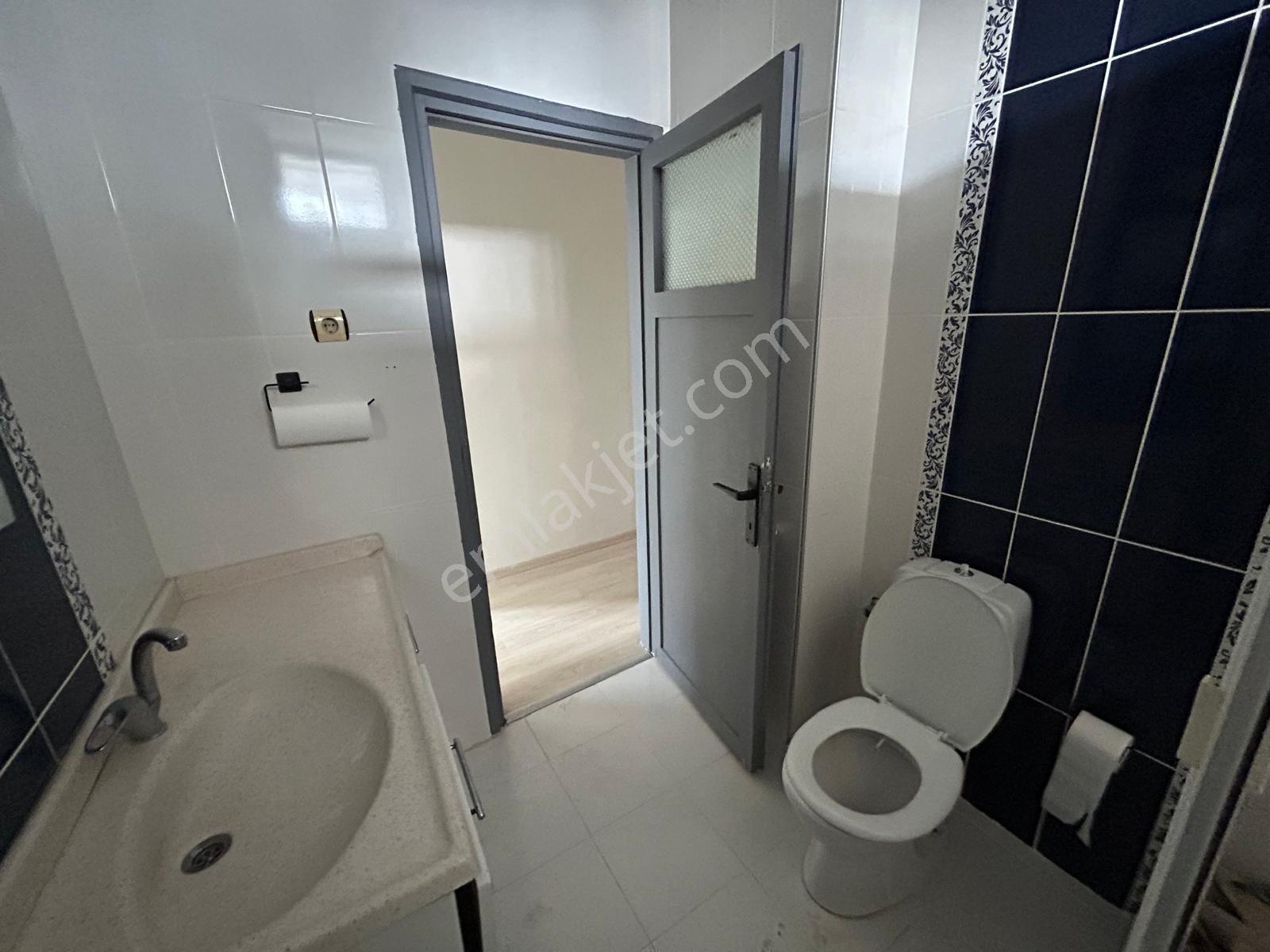 Adananın Göbegi Barajyolu Katmerci Dayının Üstü Kiralık Daire - Görsel 28