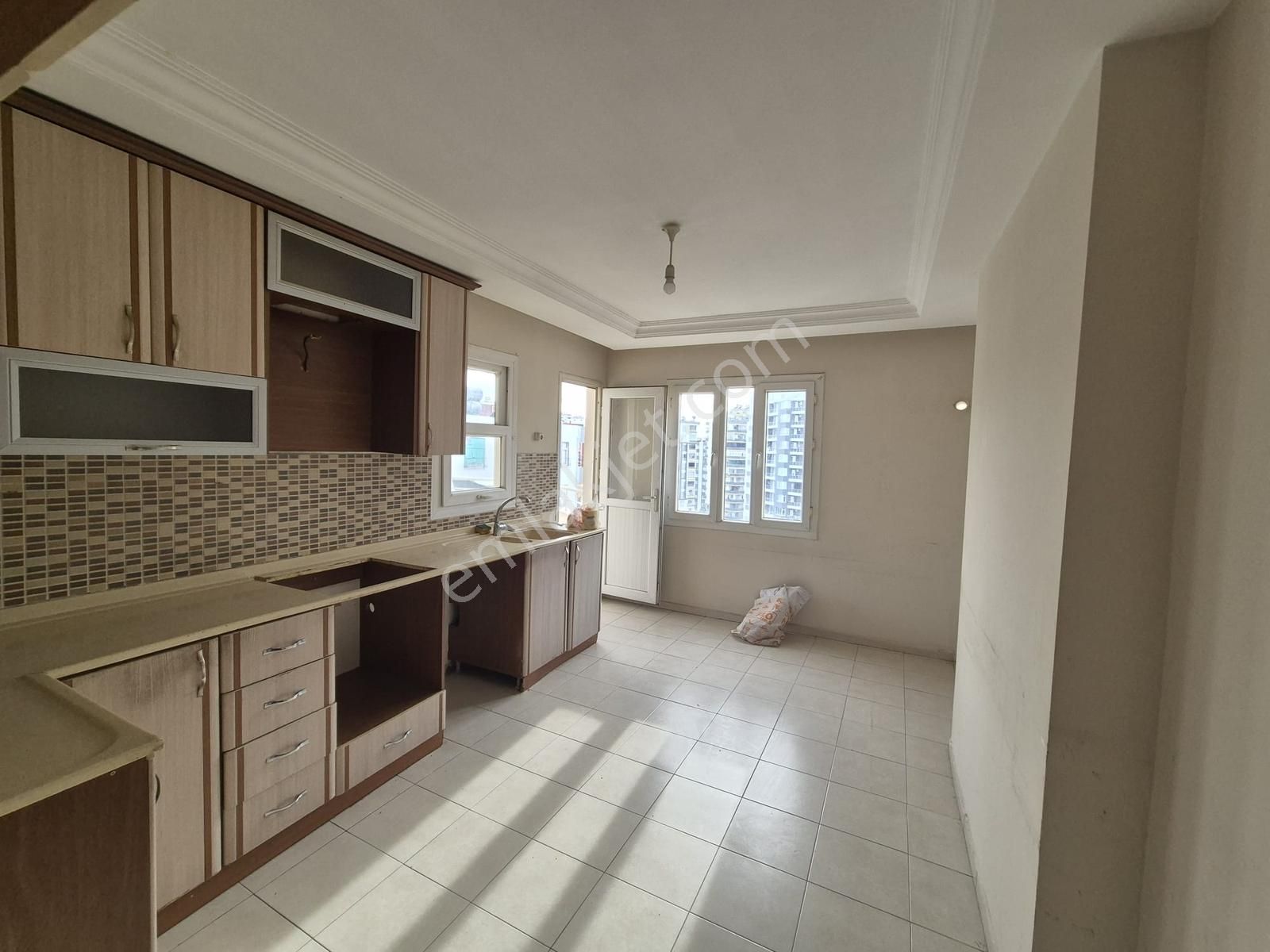 Mavi Bulvar Metro Yolu İkizerköprüsünün Yanında Kiralık Daire - Görsel 27