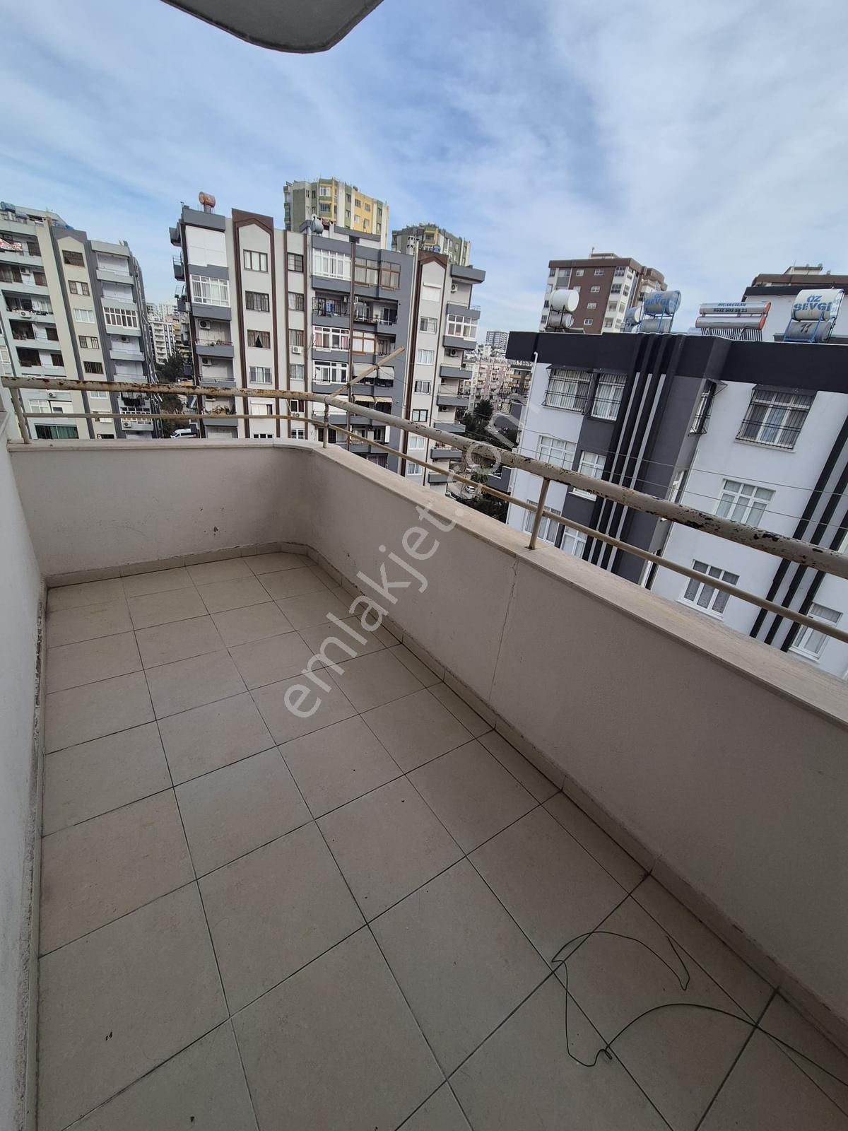 Mavi Bulvar Metro Yolu İkizerköprüsünün Yanında Kiralık Daire - Görsel 6